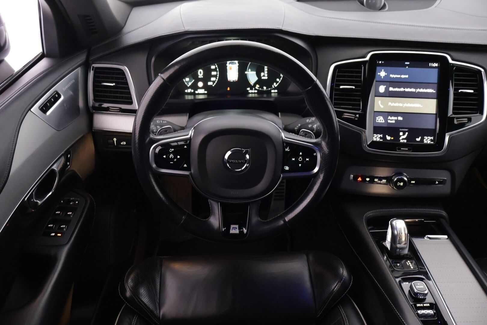 Volvo XC90 2016 T8 R-Design 7p - Myydään Huutokaupat.com - | R-Design | Webasto | B&W | ACC | Ilma-alusta | Panorama | P.Kamera | Muistipenkit | Digimittaristo | LED | S.Luukku | 
