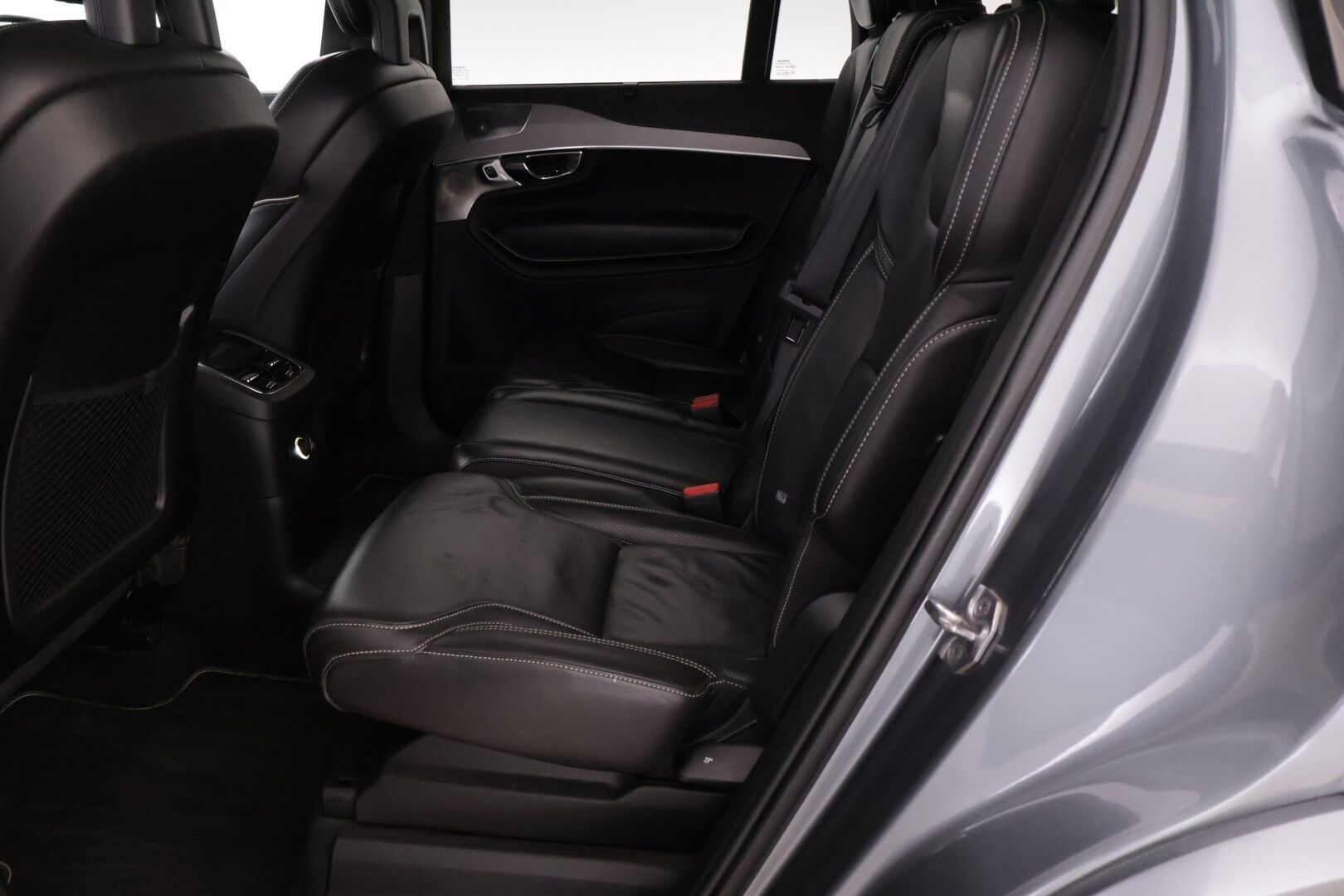 Volvo XC90 2016 T8 R-Design 7p - Myydään Huutokaupat.com - | R-Design | Webasto | B&W | ACC | Ilma-alusta | Panorama | P.Kamera | Muistipenkit | Digimittaristo | LED | S.Luukku | 