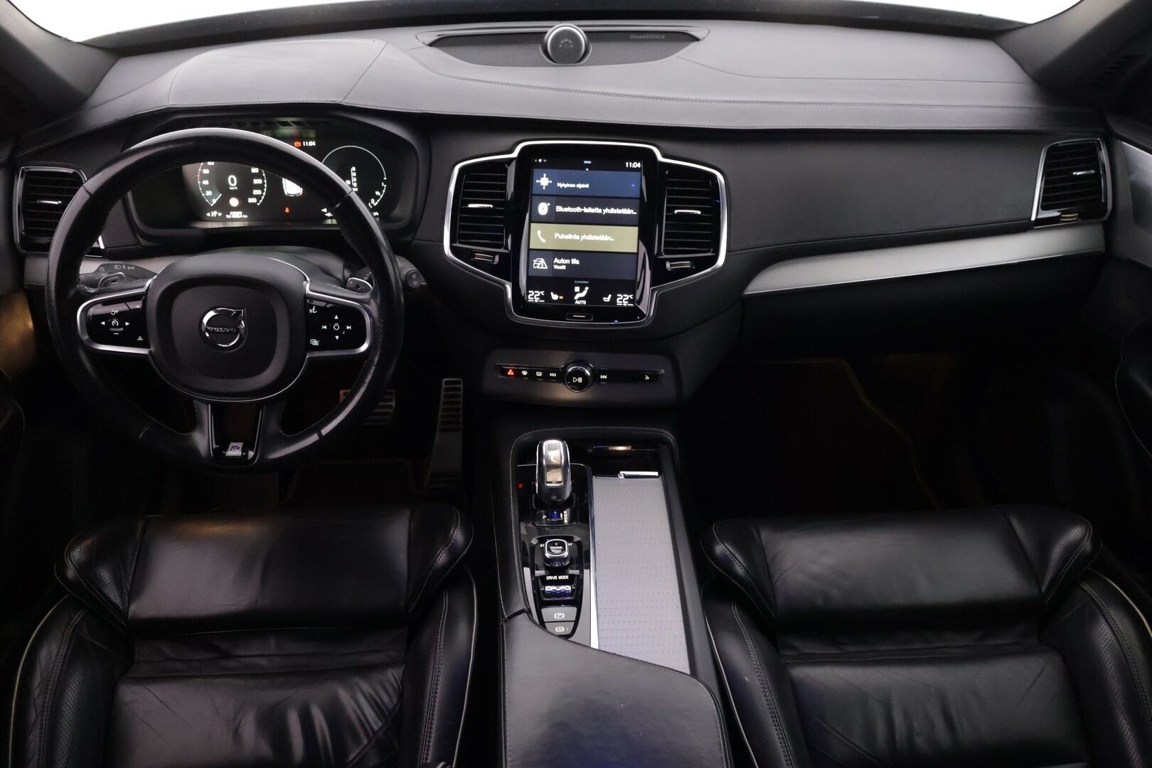 Volvo XC90 2016 T8 R-Design 7p - Myydään Huutokaupat.com - | R-Design | Webasto | B&W | ACC | Ilma-alusta | Panorama | P.Kamera | Muistipenkit | Digimittaristo | LED | S.Luukku | 
