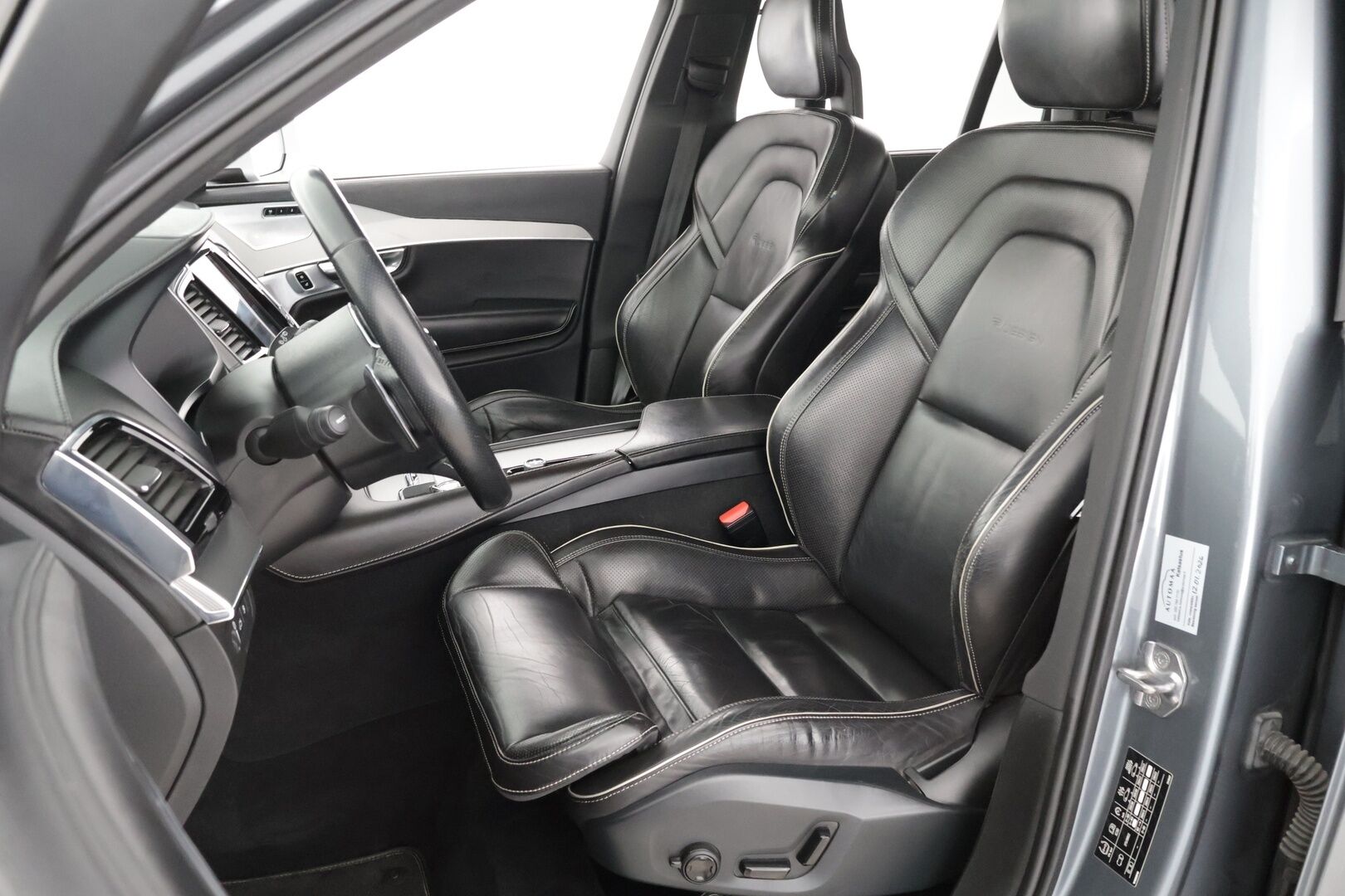 Volvo XC90 2016 T8 R-Design 7p *B&W / ACC / Ilma-alusta / Panorama / Kamera / Muistipenkit*