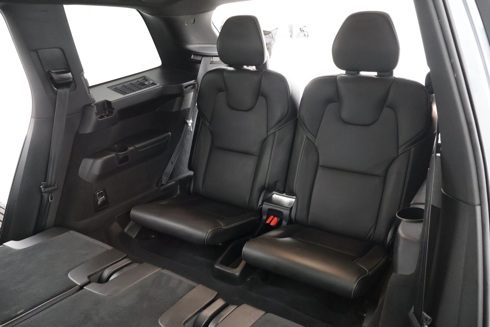 Volvo XC90 2016 T8 R-Design 7p *B&W / ACC / Ilma-alusta / Panorama / Kamera / Muistipenkit*