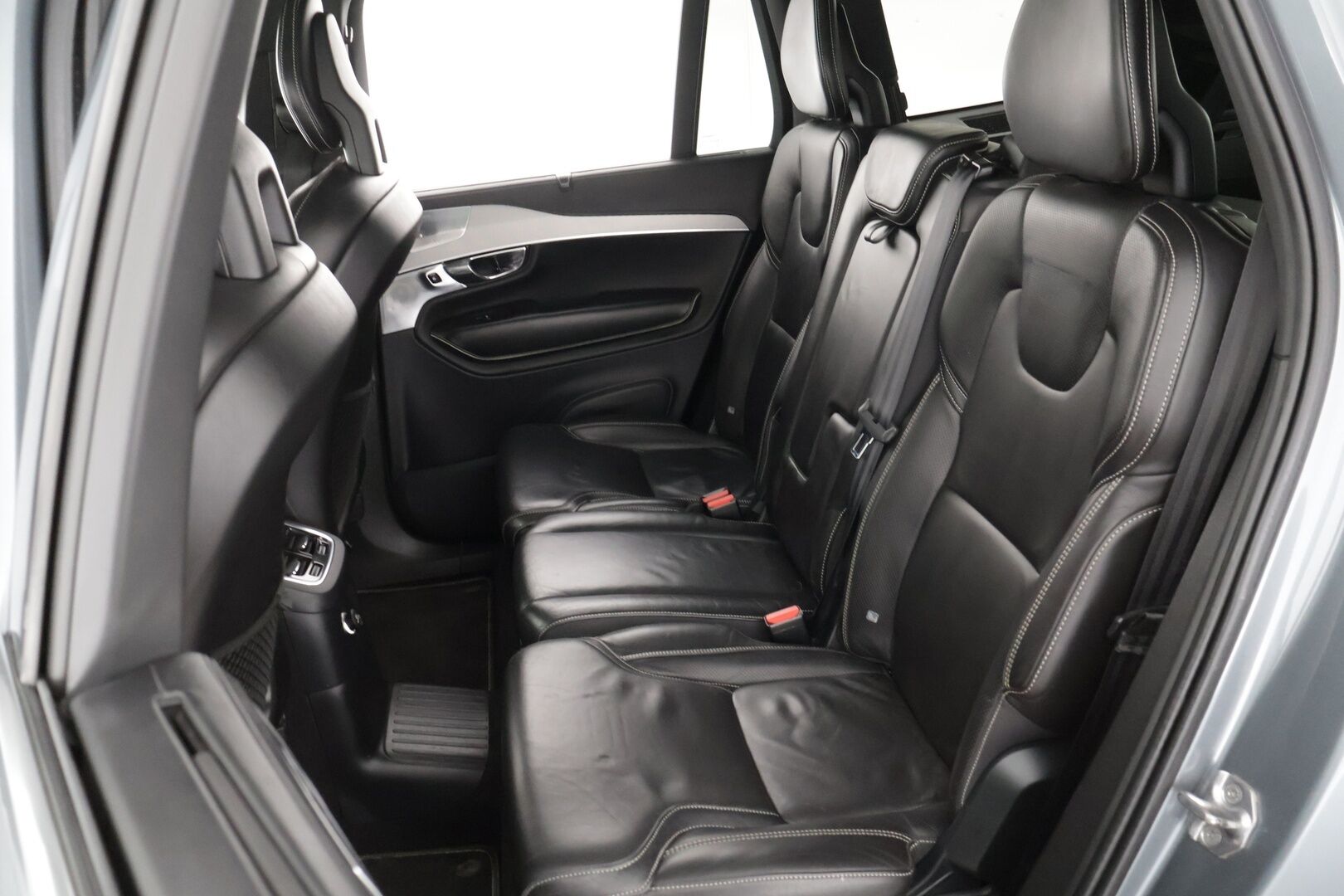 Volvo XC90 2016 T8 R-Design 7p *B&W / ACC / Ilma-alusta / Panorama / Kamera / Muistipenkit*