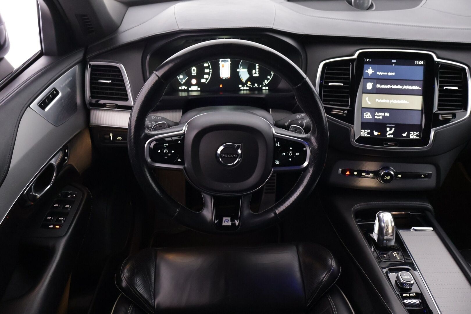 Volvo XC90 2016 T8 R-Design 7p - Myydään Huutokaupat.com - | R-Design | Webasto | B&W | ACC | Ilma-alusta | Panorama | P.Kamera | Muistipenkit | Digimittaristo | LED | S.Luukku | 