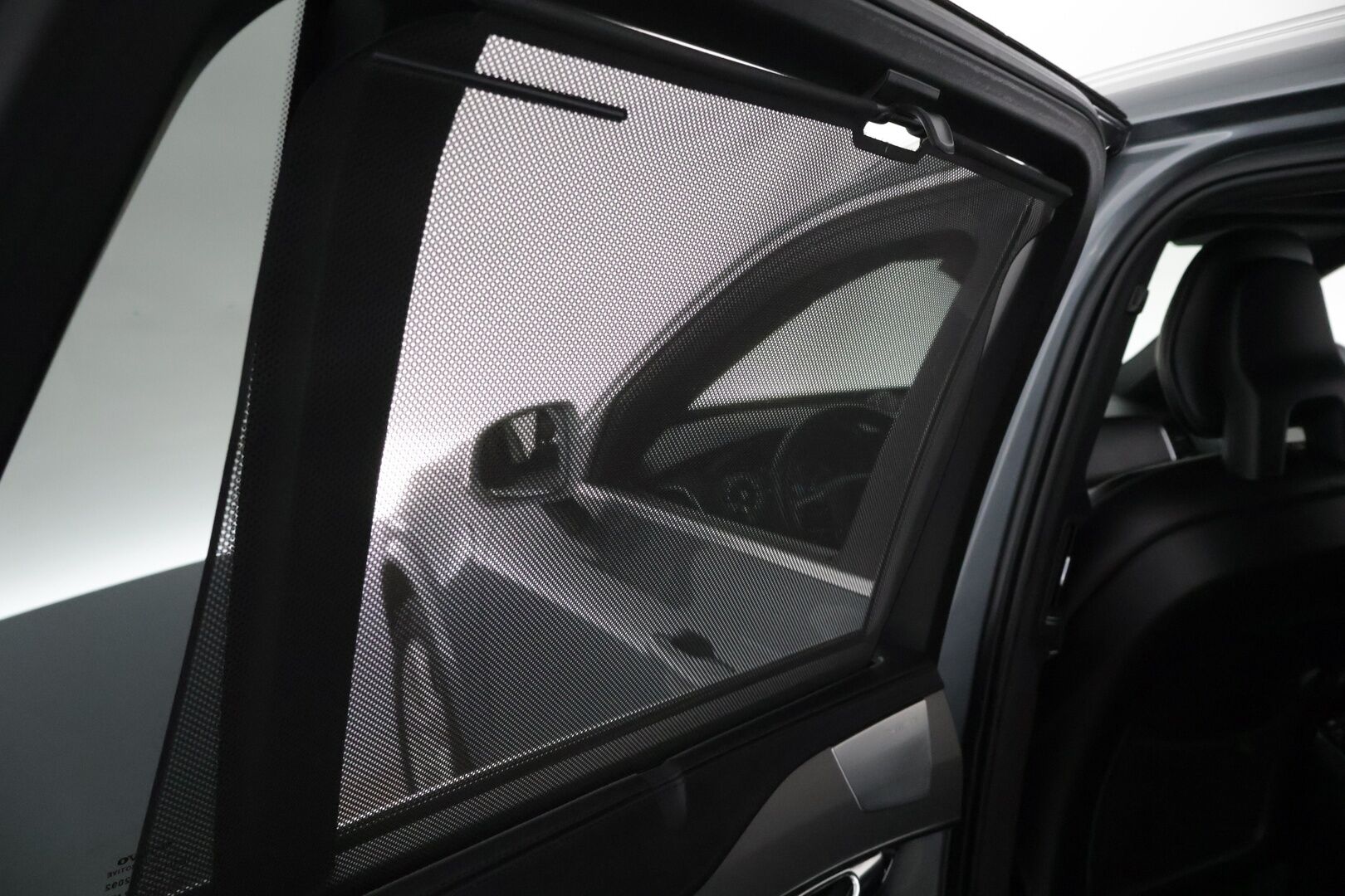 Volvo XC90 2016 T8 R-Design 7p *B&W / ACC / Ilma-alusta / Panorama / Kamera / Muistipenkit*