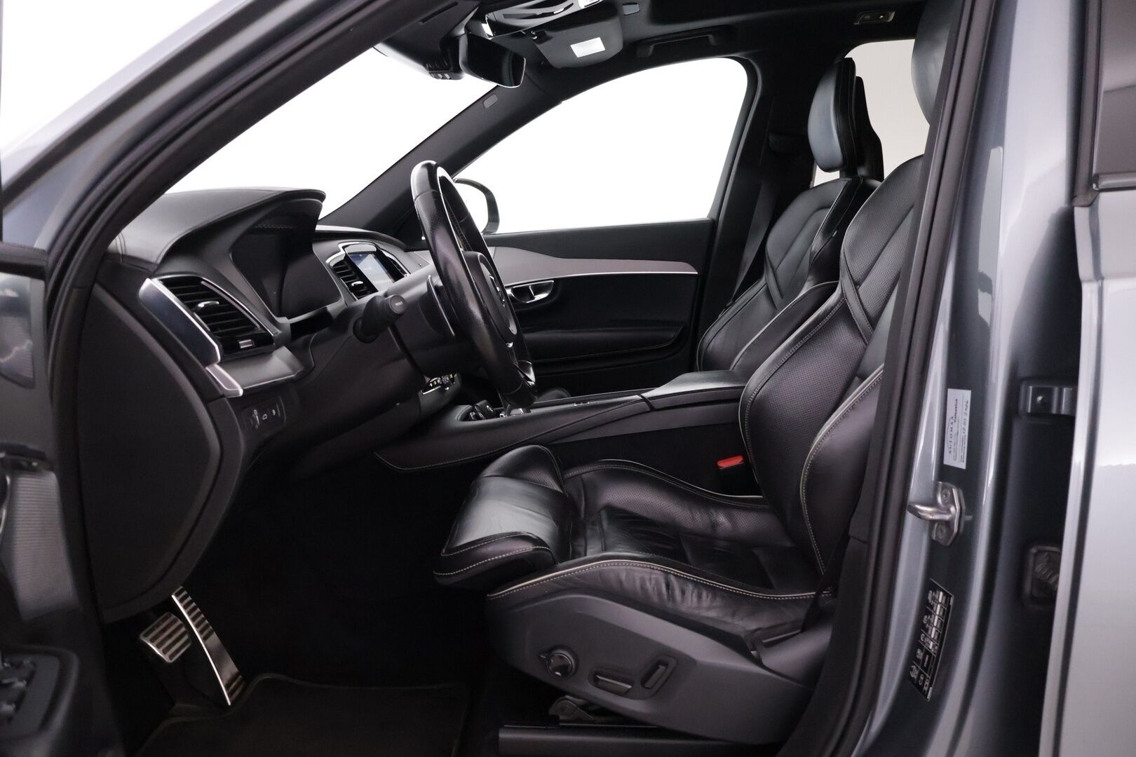 Volvo XC90 2016 T8 R-Design 7p - Myydään Huutokaupat.com - | R-Design | Webasto | B&W | ACC | Ilma-alusta | Panorama | P.Kamera | Muistipenkit | Digimittaristo | LED | S.Luukku | 
