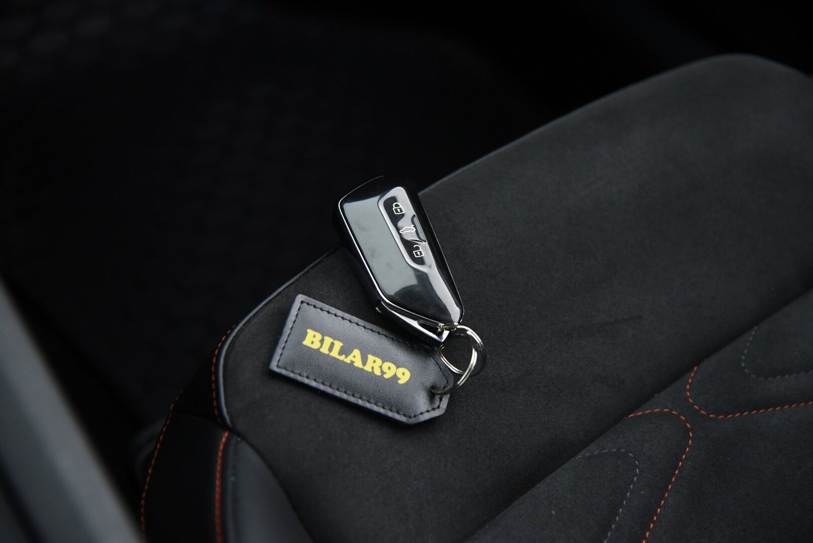 SEAT Leon Sportstourer 2021 1,4 PHEV 204 eHybrid FR DSG / Koukku / ACC / Muistipenkki / P. Kamera / LED / Nahka-alcantara / Esilämmitys / - / Keyless / Huippu varusteltu! / 2x hyvät renkaat&vanteet / Juuri huollettu! /