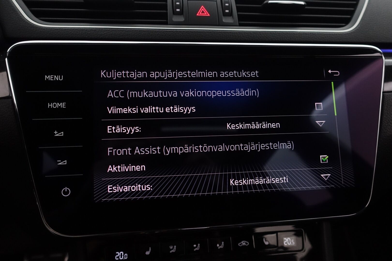 Skoda Superb 2018 Combi 2,0 TSI 280 4x4 SportLine DSG Autom. - | Koukku | Webasto | ACC | Panoraama | Sporttisähköpenkit muistilla | P.Kamera | Puolinahka | Navi | Touchpad | Keyless | 2x Skoda-alut