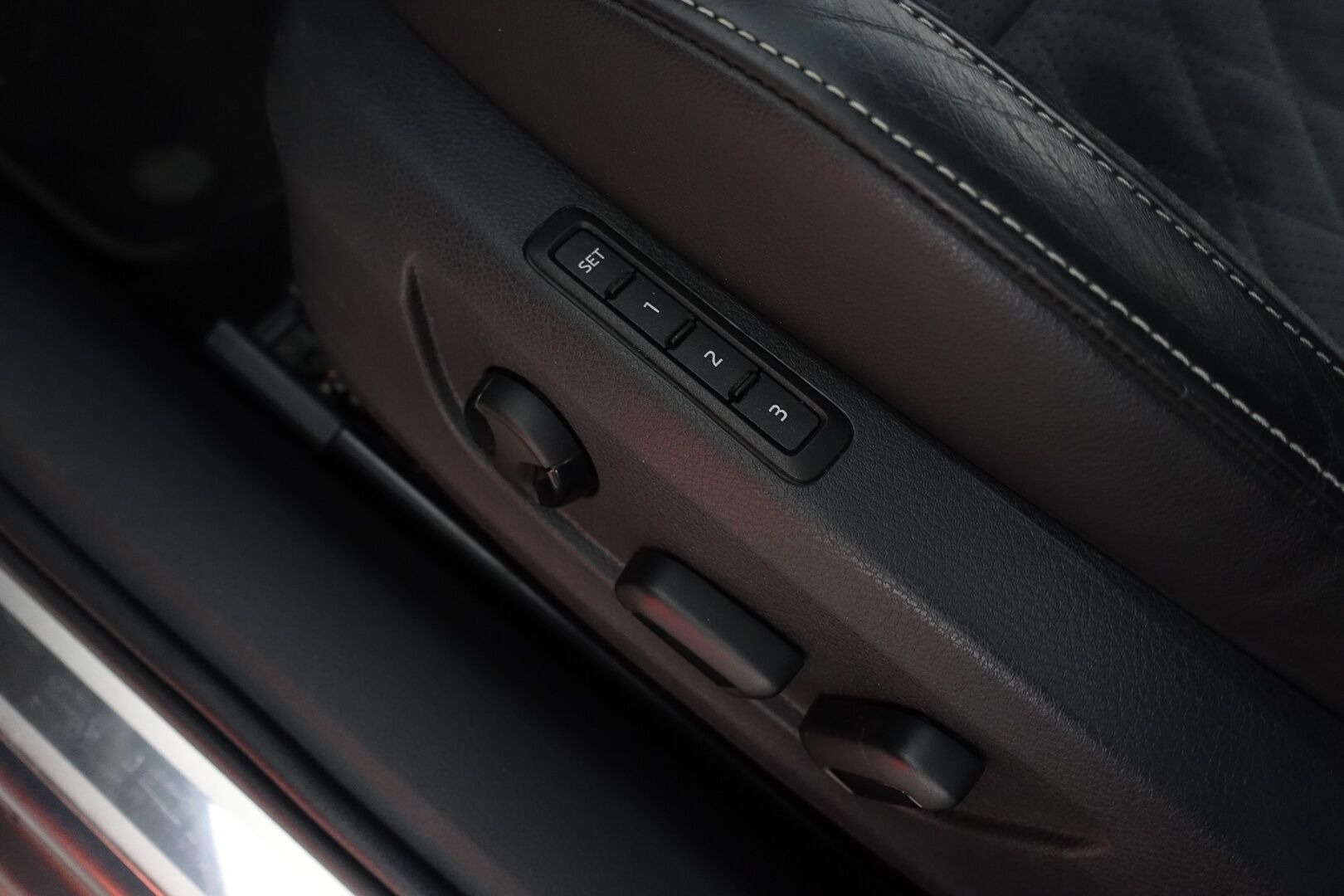 Skoda Superb 2018 Combi 2,0 TSI 280 4x4 SportLine DSG Autom. - | Koukku | Webasto | ACC | Panoraama | Sporttisähköpenkit muistilla | P.Kamera | Puolinahka | Navi | Touchpad | Keyless | 2x Skoda-alut