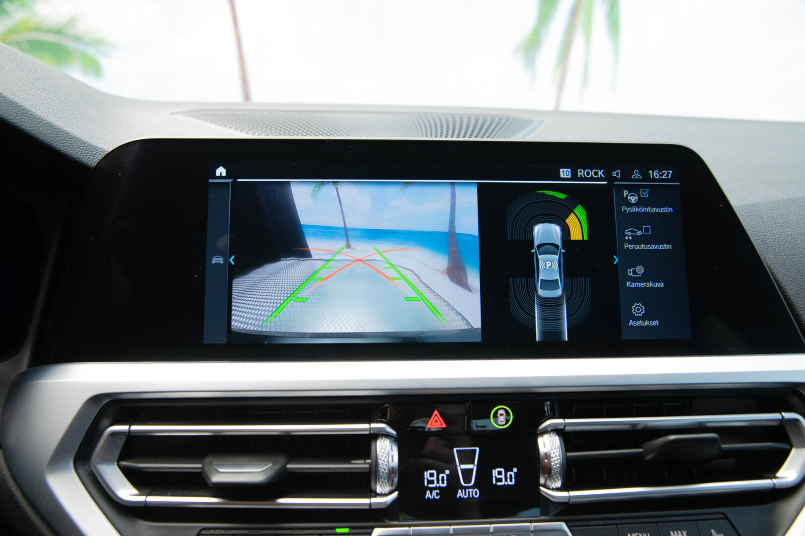 BMW 330 2020 G20 Sedan 330e iPerformance SportLine *Lisälämmitin / ACC / Sporttipenkit / Hifit / Kamera* - Juuri Saapunut!