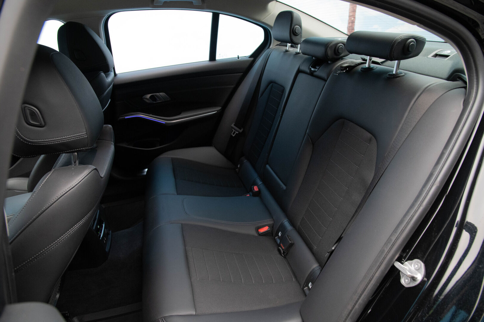 BMW 330 2020 G20 Sedan 330e iPerformance SportLine *Lisälämmitin / ACC / Sporttipenkit / Hifit / Kamera* - Juuri Saapunut!