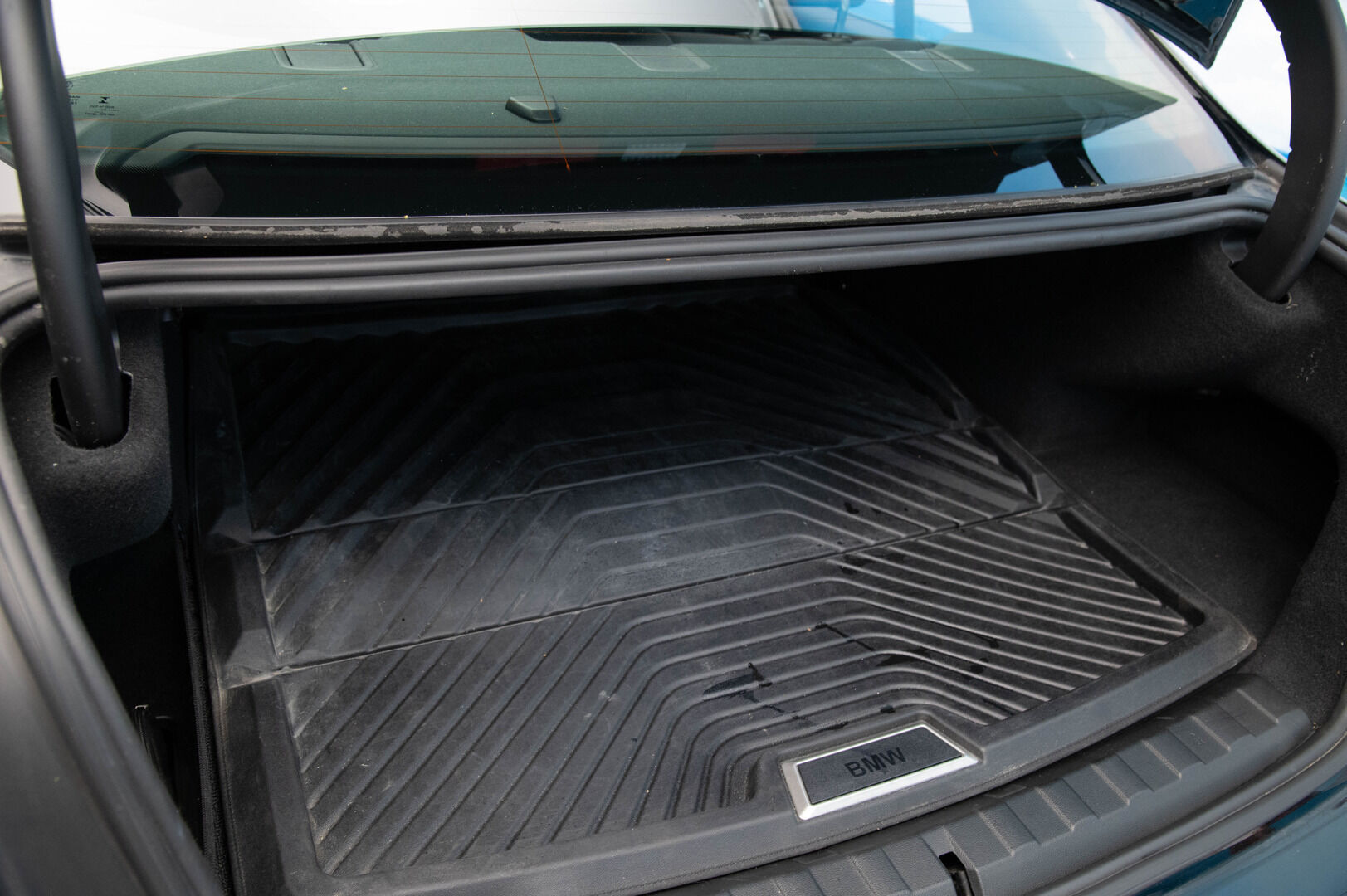 BMW 330 2020 G20 Sedan 330e iPerformance SportLine *Lisälämmitin / ACC / Sporttipenkit / Hifit / Kamera* - Juuri Saapunut!