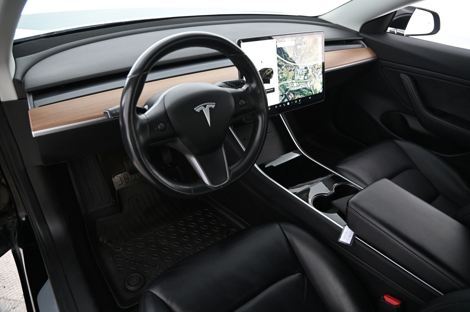 Tesla Model 3 2019 Long-Range Dual Motor AWD *Premium Audio / FSD3 / Kamerat / Lasikatto / ACC* - Juuri saapunut / Hyvät varusteet ja tyylikäs musta väri!*