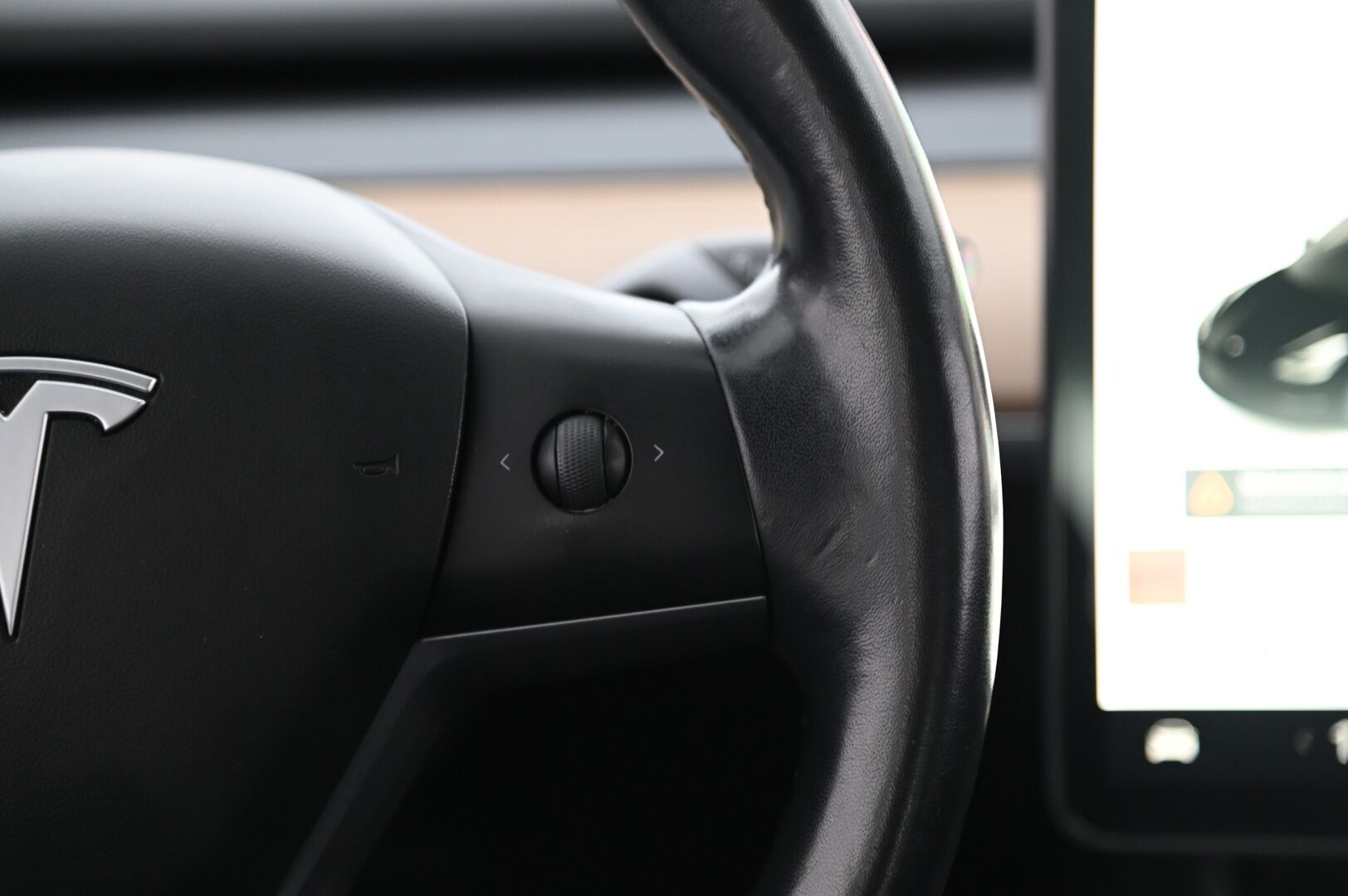 Tesla Model 3 2019 Long-Range Dual Motor AWD *Premium Audio / FSD3 / Kamerat / Lasikatto / ACC* - Juuri saapunut / Hyvät varusteet ja tyylikäs musta väri!*