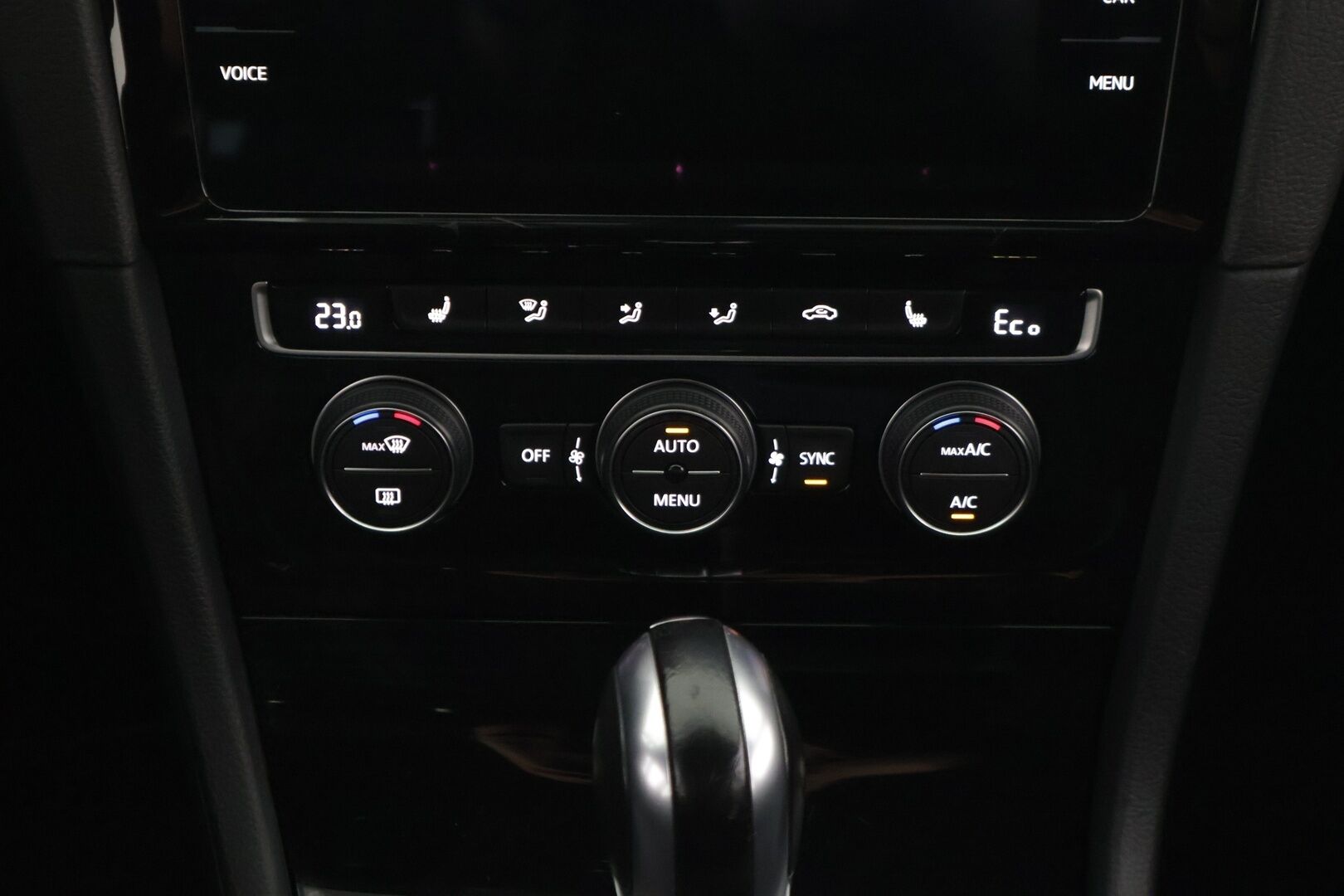 VOLKSWAGEN GOLF 2020 GTE Plug-In Hybrid 150 kW DSG-aut */ Adapt. Vakkari / LED / Ambient / Tutkat / Carplay *