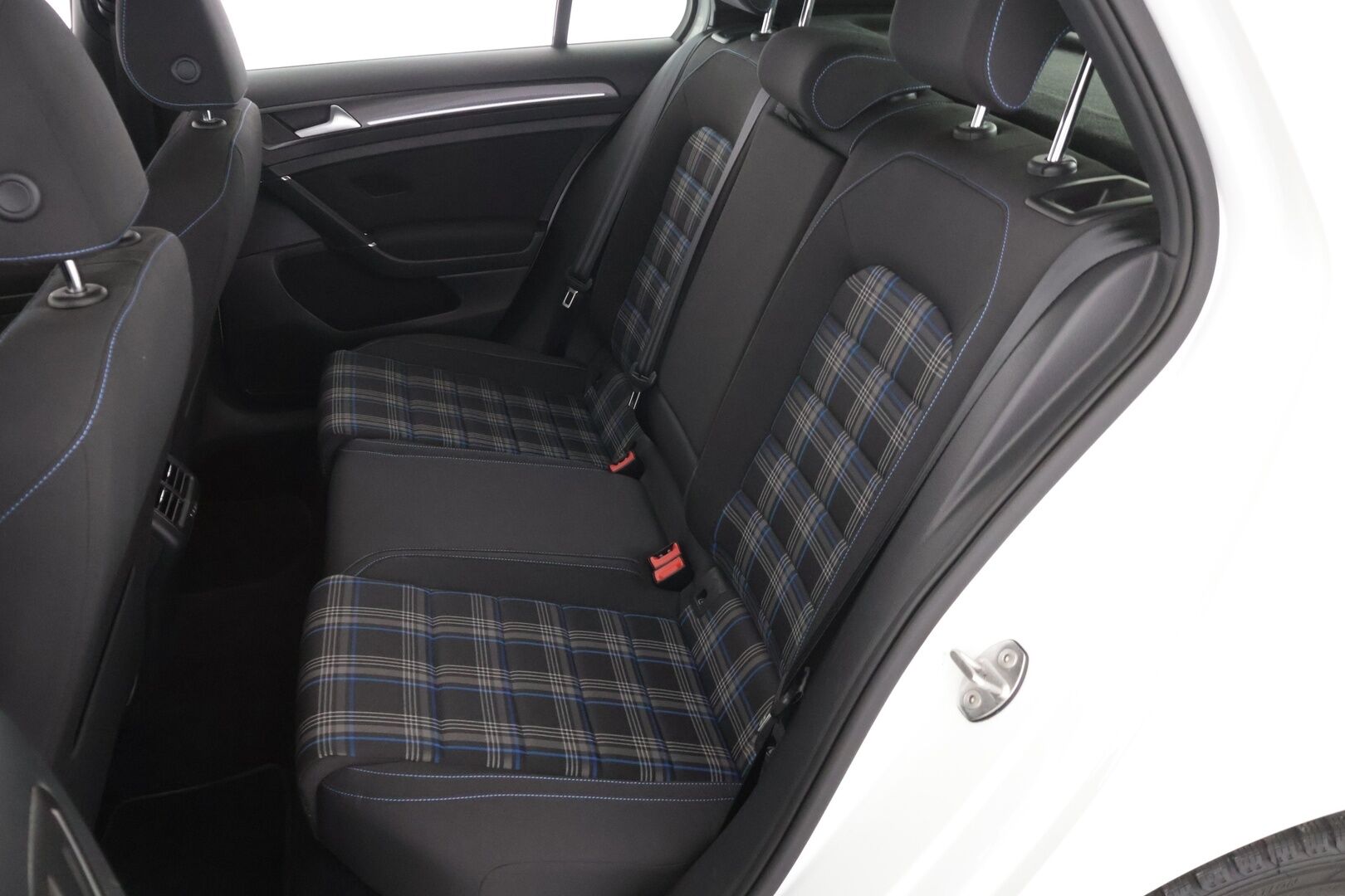 VOLKSWAGEN GOLF 2020 GTE Plug-In Hybrid 150 kW DSG-aut */ Adapt. Vakkari / LED / Ambient / Tutkat / Carplay *