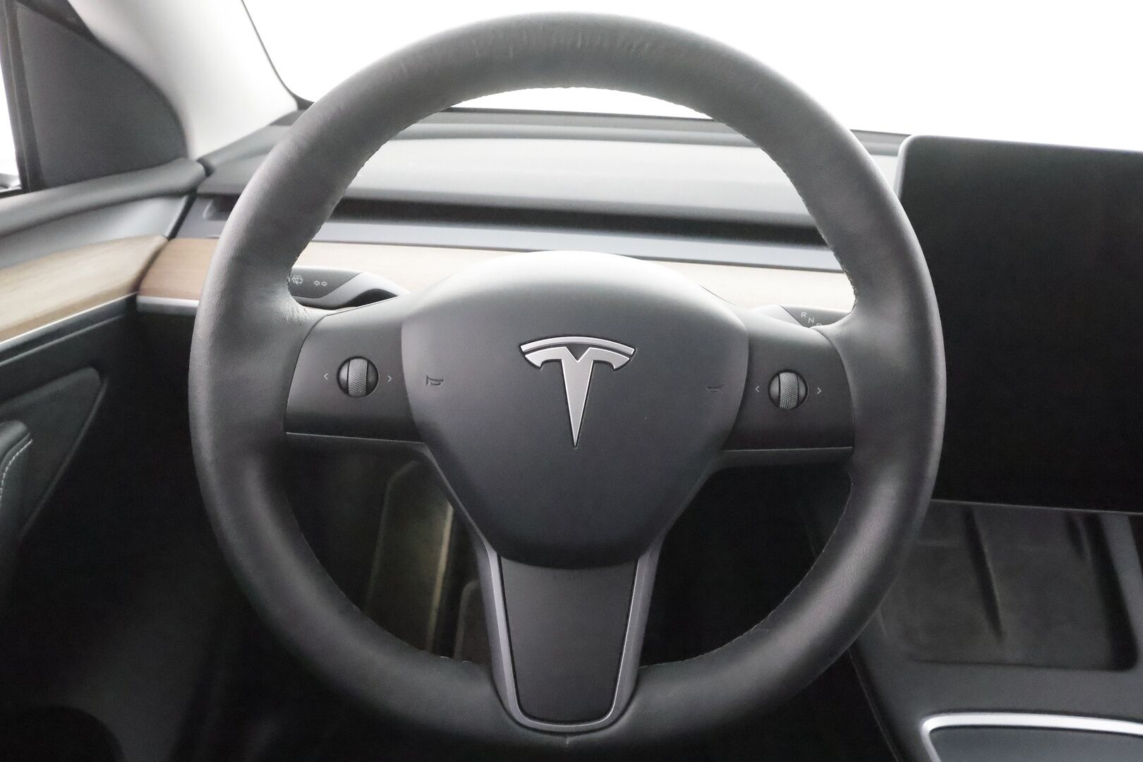 Tesla Model Y 2022 Long Range - | ILP | ACC | Lasikatto | Matrix-LED | P.Kamera | Muistipenkki | Premium Audio | Navi | Keyless | 2x Latauskaapelit |