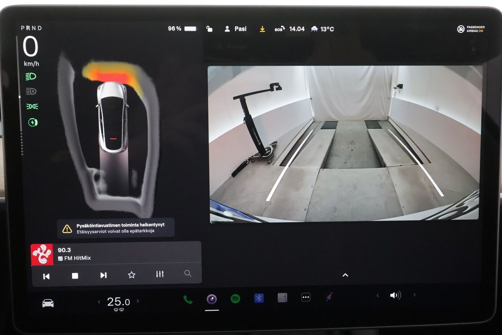 Tesla Model Y 2022 Long Range - | ILP | ACC | Lasikatto | Matrix-LED | P.Kamera | Muistipenkki | Premium Audio | Navi | Keyless | 2x Latauskaapelit |
