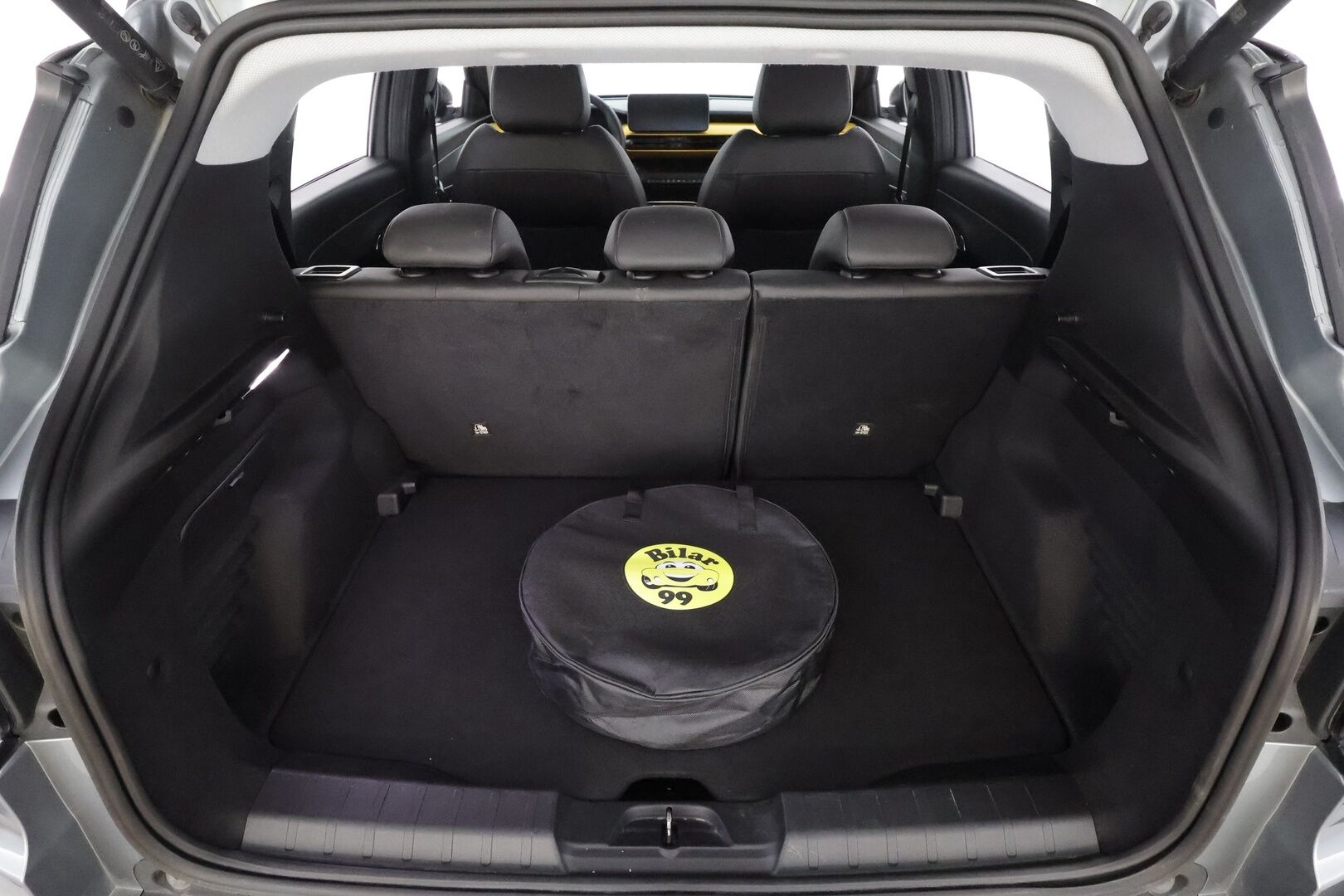 Jeep Avenger 2023 54kWh Automaatti Summit - | ACC | ILP | Puolinahat | LED | Ambient light | P.kamera | Keyless | Apple & Android | Lane Assist | Navi | Sähk. takaluukku | 2x renkaat aluin |