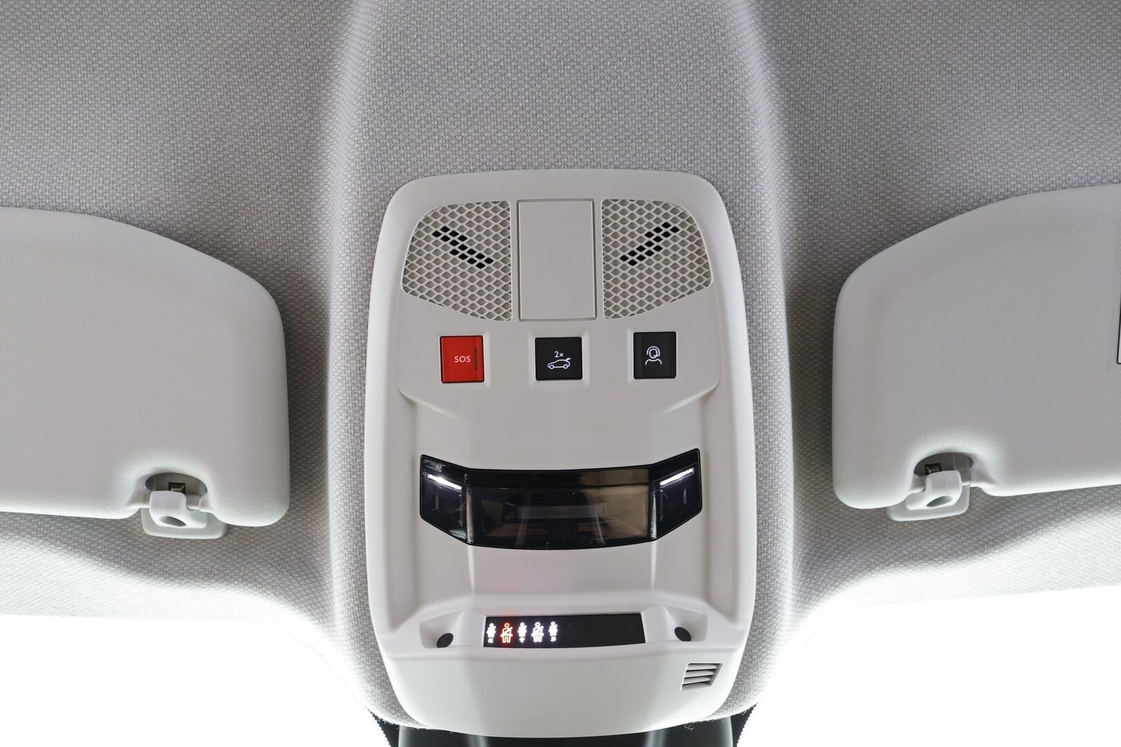 Jeep Avenger 2023 54kWh Automaatti Summit - | ACC | ILP | Puolinahat | LED | Ambient light | P.kamera | Keyless | Apple & Android | Lane Assist | Navi | Sähk. takaluukku | 2x renkaat aluin |