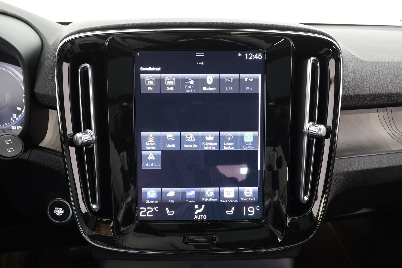 Volvo XC40 2023 T5 TwE Ultimate Bright aut - * H&K | Panorama | Koukku | ACC | LED | 360 | Sportpenkki Muistilla | Keyless *