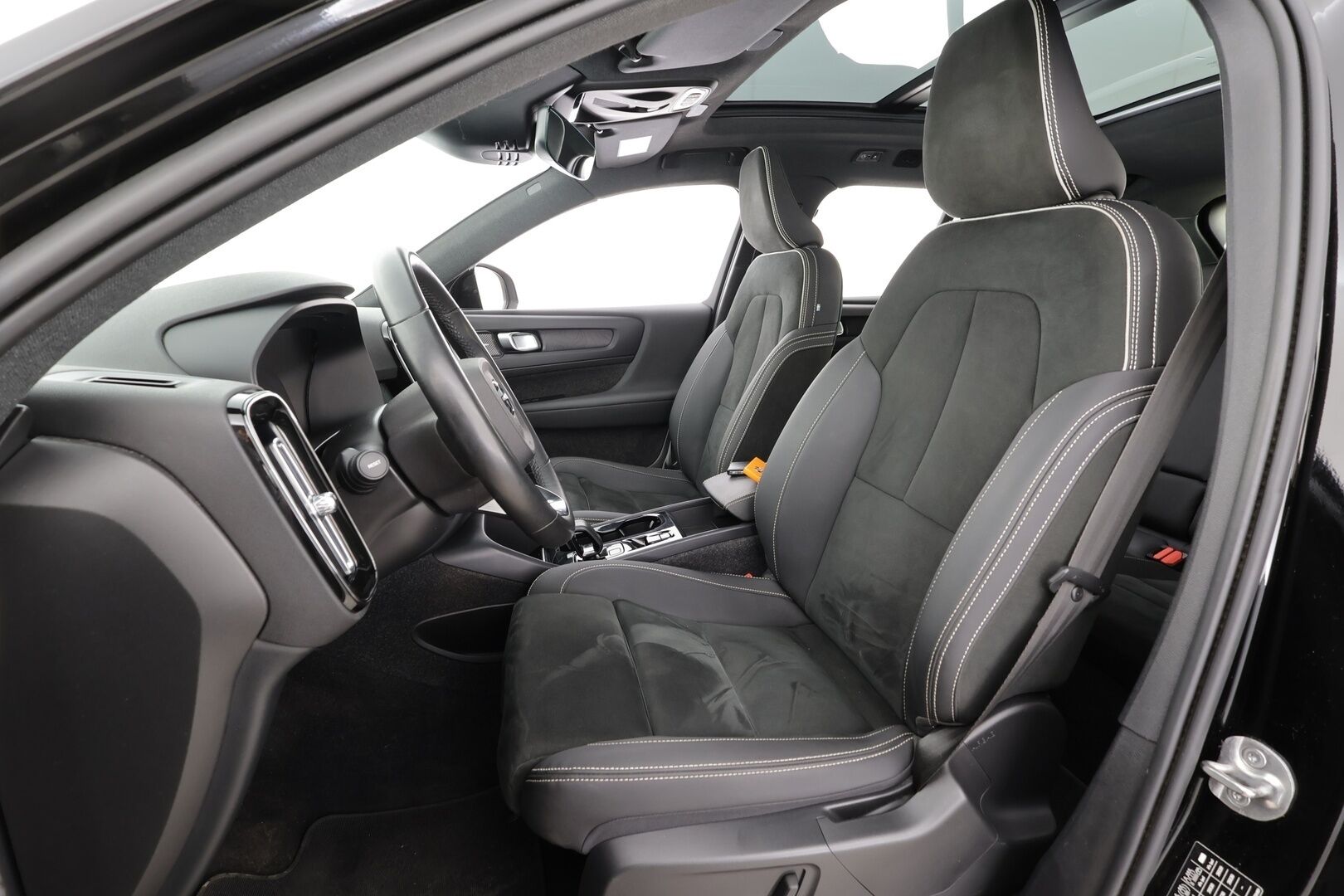 Volvo XC40 2023 T5 TwE Ultimate Bright aut - Juuri huollettu | H&K | Panorama | Koukku | ACC | LED | 360 | Sportpenkki Muistilla | Keyless