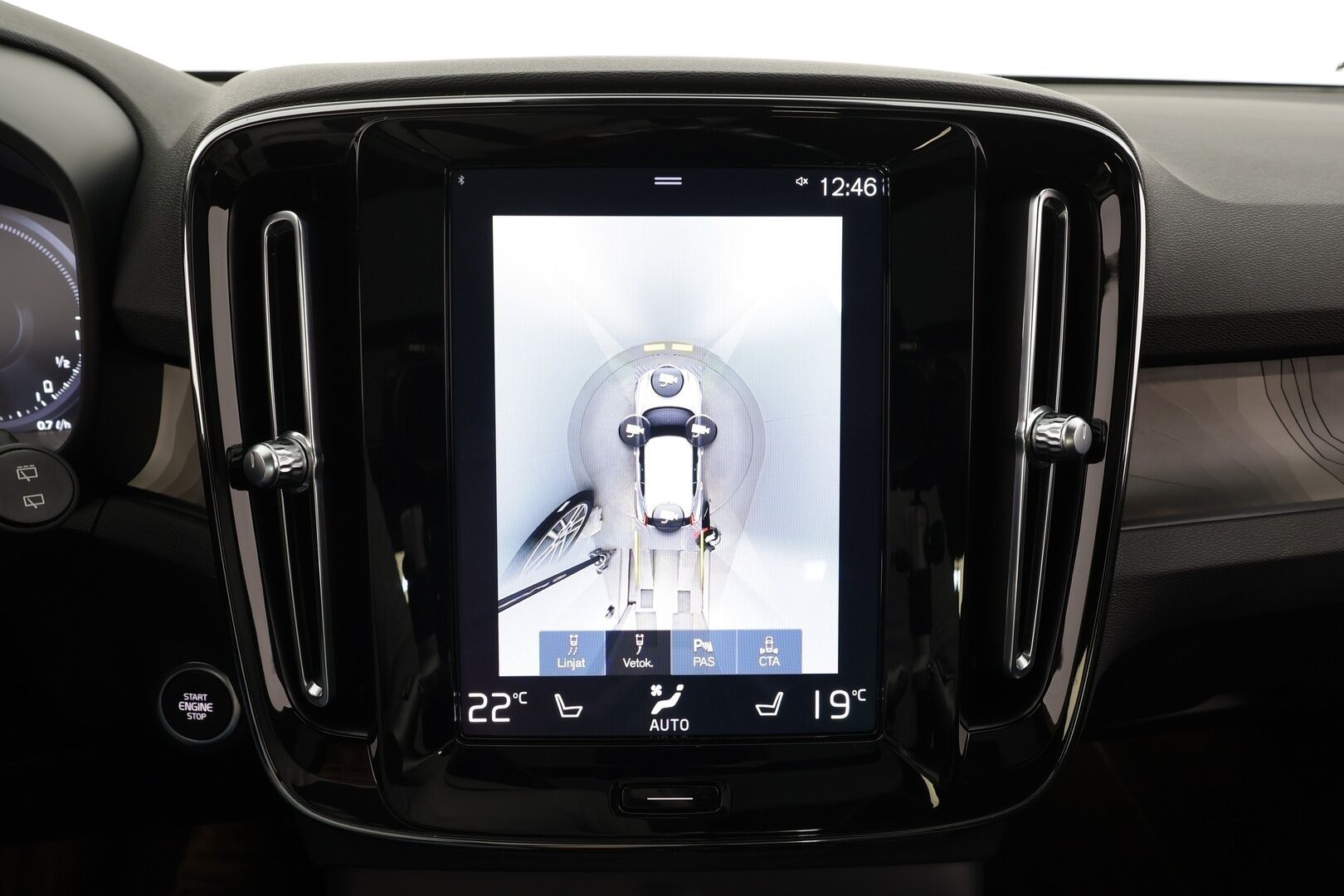Volvo XC40 2023 T5 TwE Ultimate Bright aut - Juuri huollettu | H&K | Panorama | Koukku | ACC | LED | 360 | Sportpenkki Muistilla | Keyless