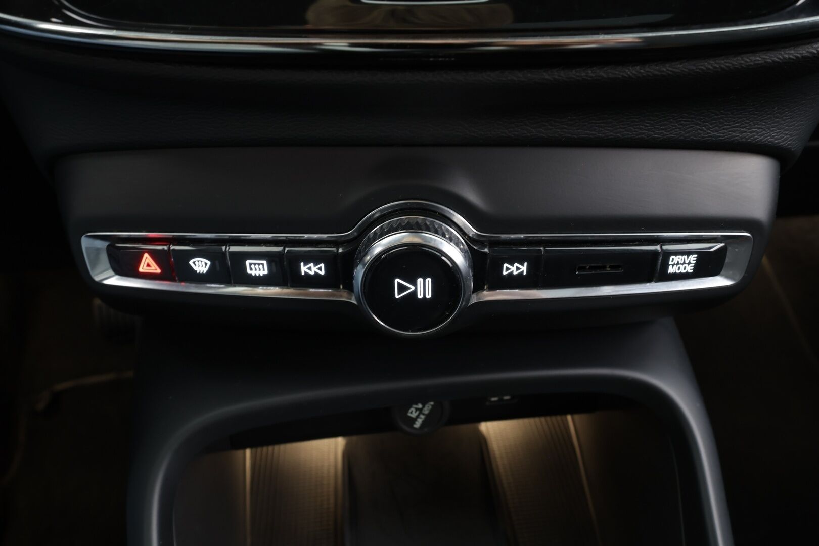 Volvo XC40 2023 T5 TwE Ultimate Bright aut - Juuri huollettu | H&K | Panorama | Koukku | ACC | LED | 360 | Sportpenkki Muistilla | Keyless