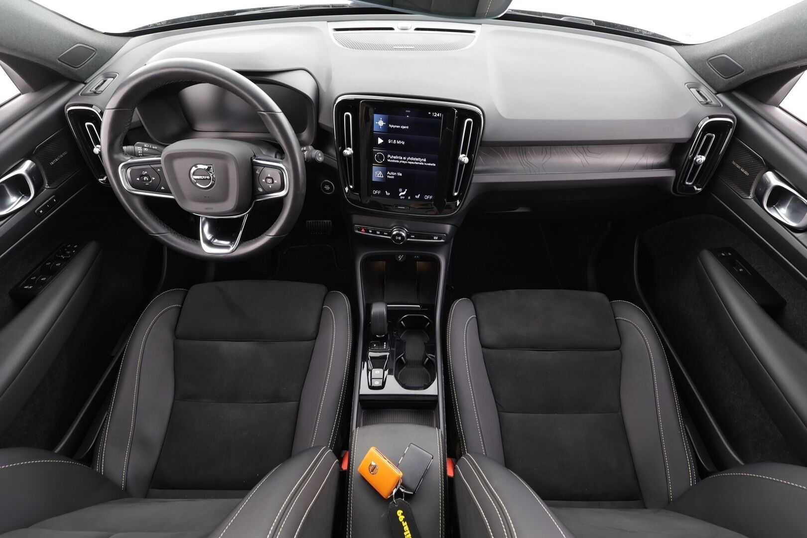 Volvo XC40 2023 T5 TwE Ultimate Bright aut - Juuri huollettu | H&K | Panorama | Koukku | ACC | LED | 360 | Sportpenkki Muistilla | Keyless
