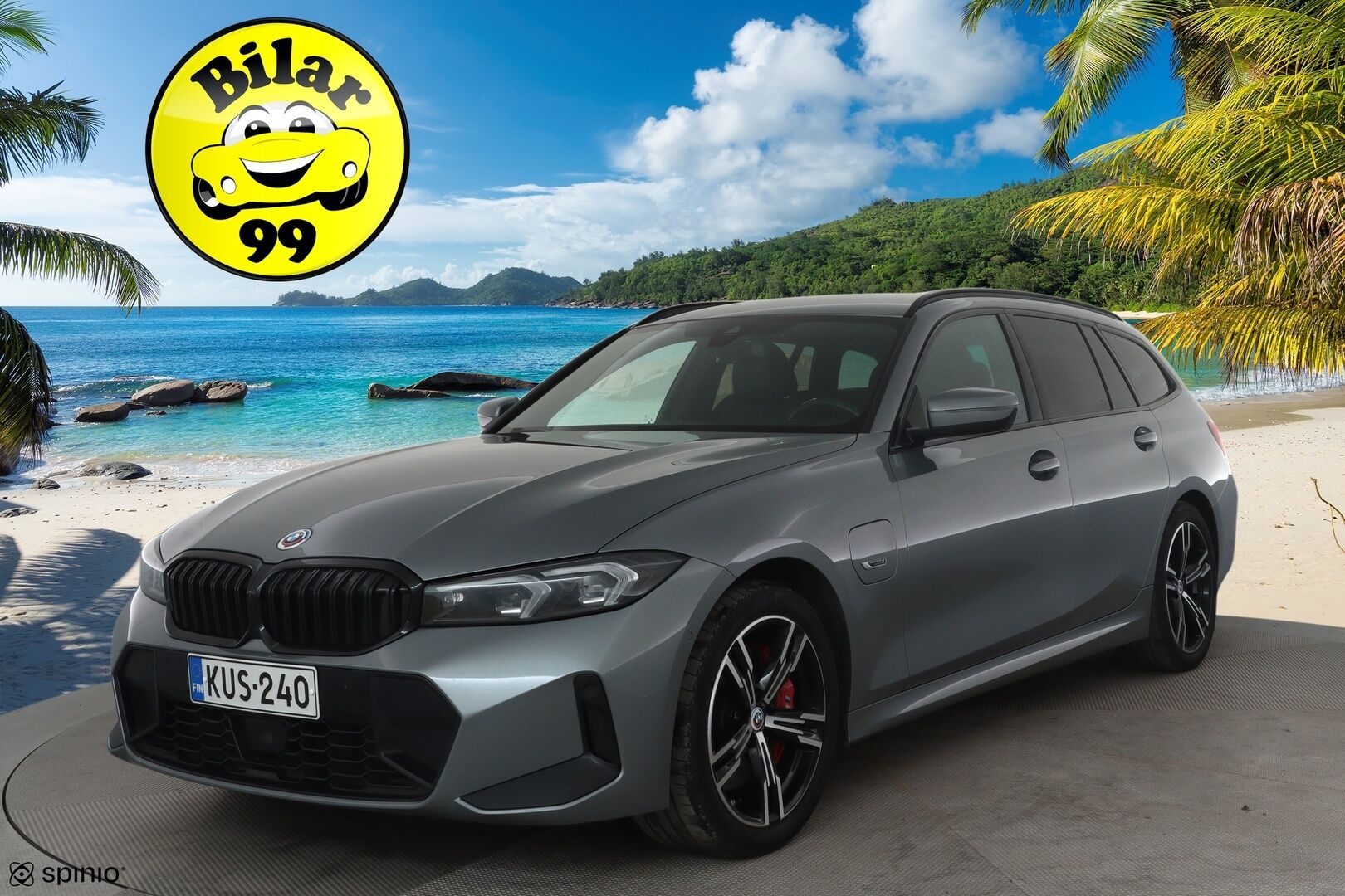 BMW 330 2023 G21 xDrive A Charged Edition M-Sport *ACC / HUD / Adapt.LED / H&K / P.kamera / Sporttipenkit / Facelift / Koukku* - 1.Om Suomi-auto / Kahdet renkaat aluvanteilla / Merkkihuollettu / Akku kuntotarkastettu SOH 93,6% 