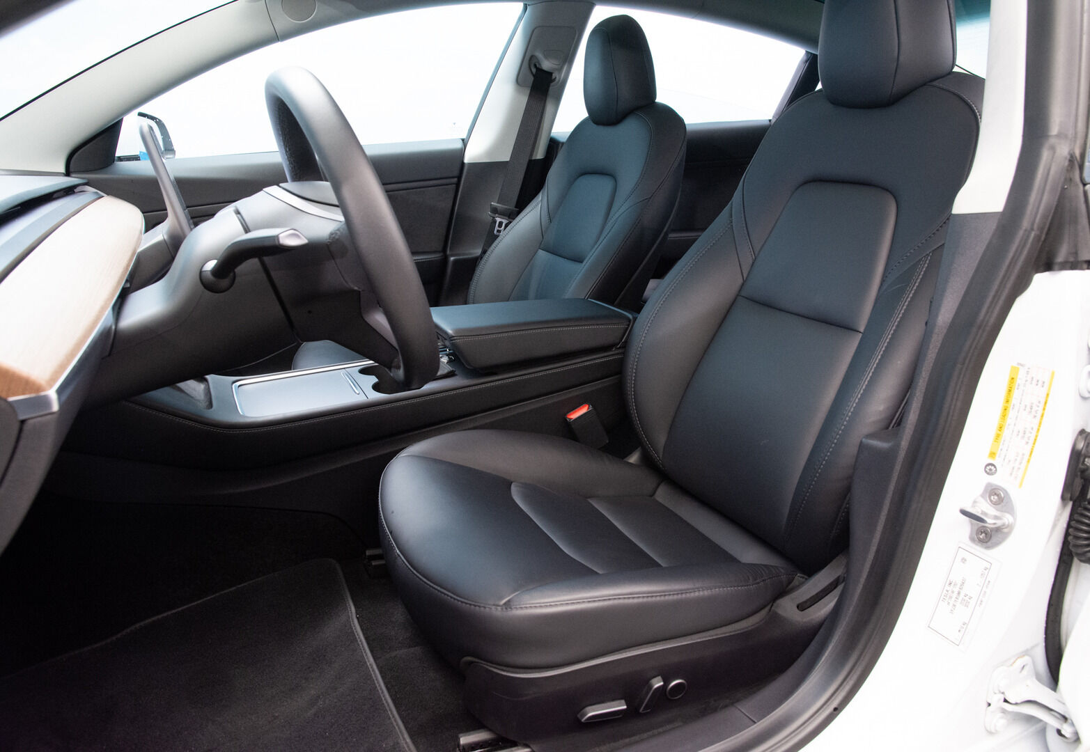 TESLA MODEL 3 2021 Long Range Refresh - Refresh | FSD | Koukku | Intel Atom | Premium Audio | ILP | Lasikatto | Puhdas Carvertical | Kahdet alumiinivanteet | Akku kuntotarkastettu