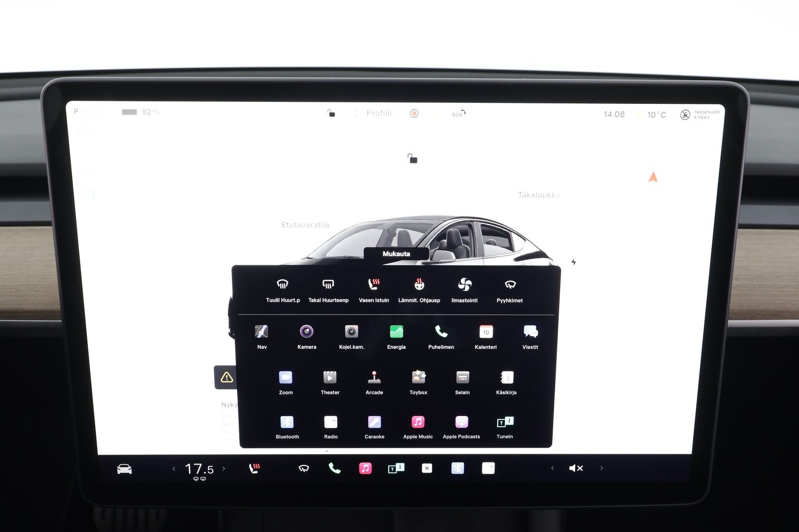 Tesla Model Y 2022 Performance * Koukku / ILP / ACC / Lasikatto / Premium Audio / P.Kamera / Matrix-LED / Muistipenkki / Kaistavahti * - Suomi-auto / Kahdet renkaat aluvanteilla / 2x Latauskaapelit - HULLUT AVAJAISHULINAT KORKOTARJOUS 3,29 %