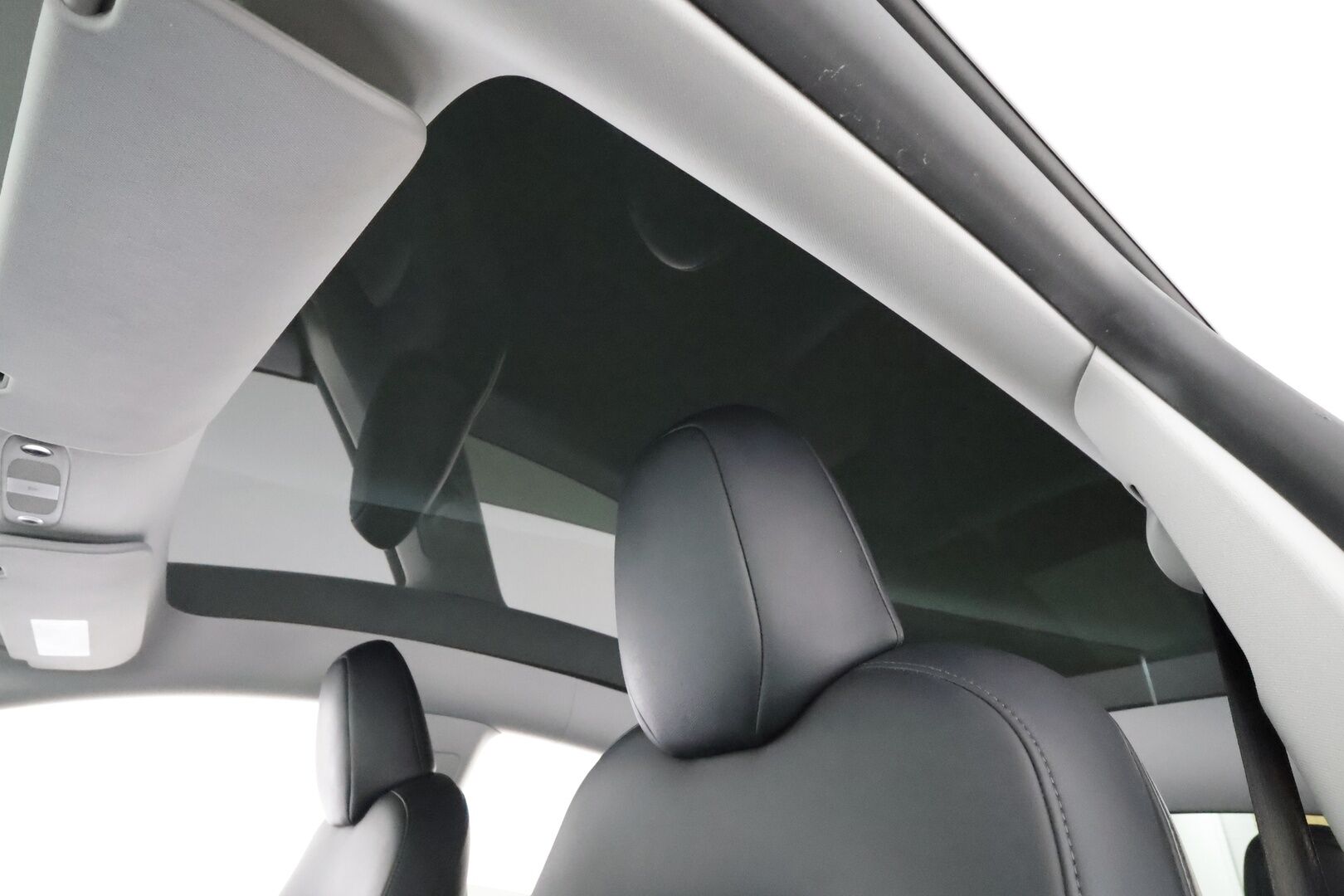 Tesla Model Y 2022 Performance * Koukku / ILP / ACC / Lasikatto / Premium Audio / P.Kamera / Matrix-LED / Muistipenkki / Kaistavahti * - Suomi-auto / Kahdet renkaat aluvanteilla / 2x Latauskaapelit - HULLUT AVAJAISHULINAT KORKOTARJOUS 3,29 %