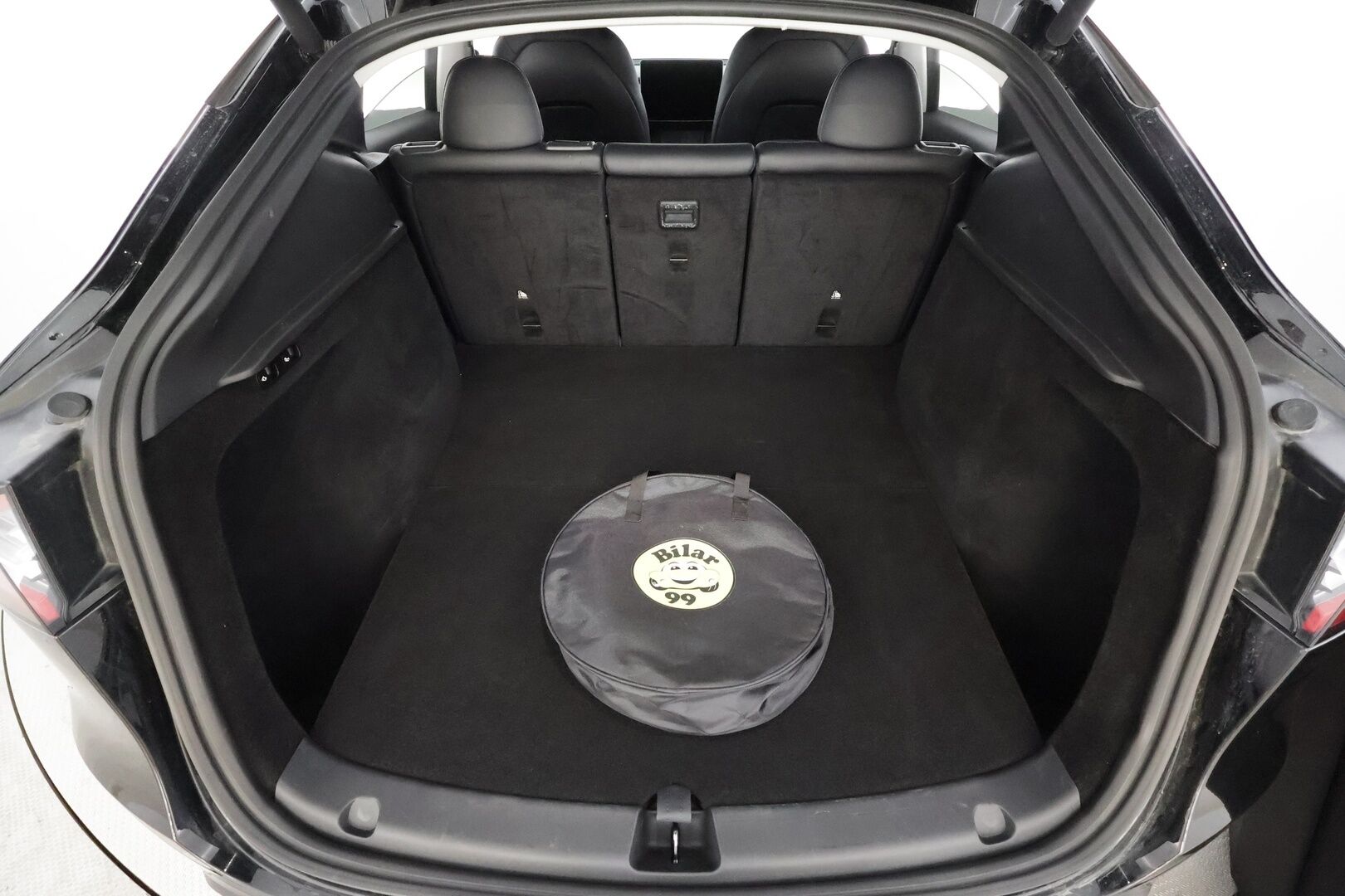 Tesla Model Y 2022 Performance - Vetokoukku | ILP | Ryzen | ACC | Lasikatto | Premium Audio | Matrix-LED | Muistipenkki | Akku kuntotarkastettu | Katsastettu 2.2026 | Suomi-auto | 2x Uberturbine-vanteet 