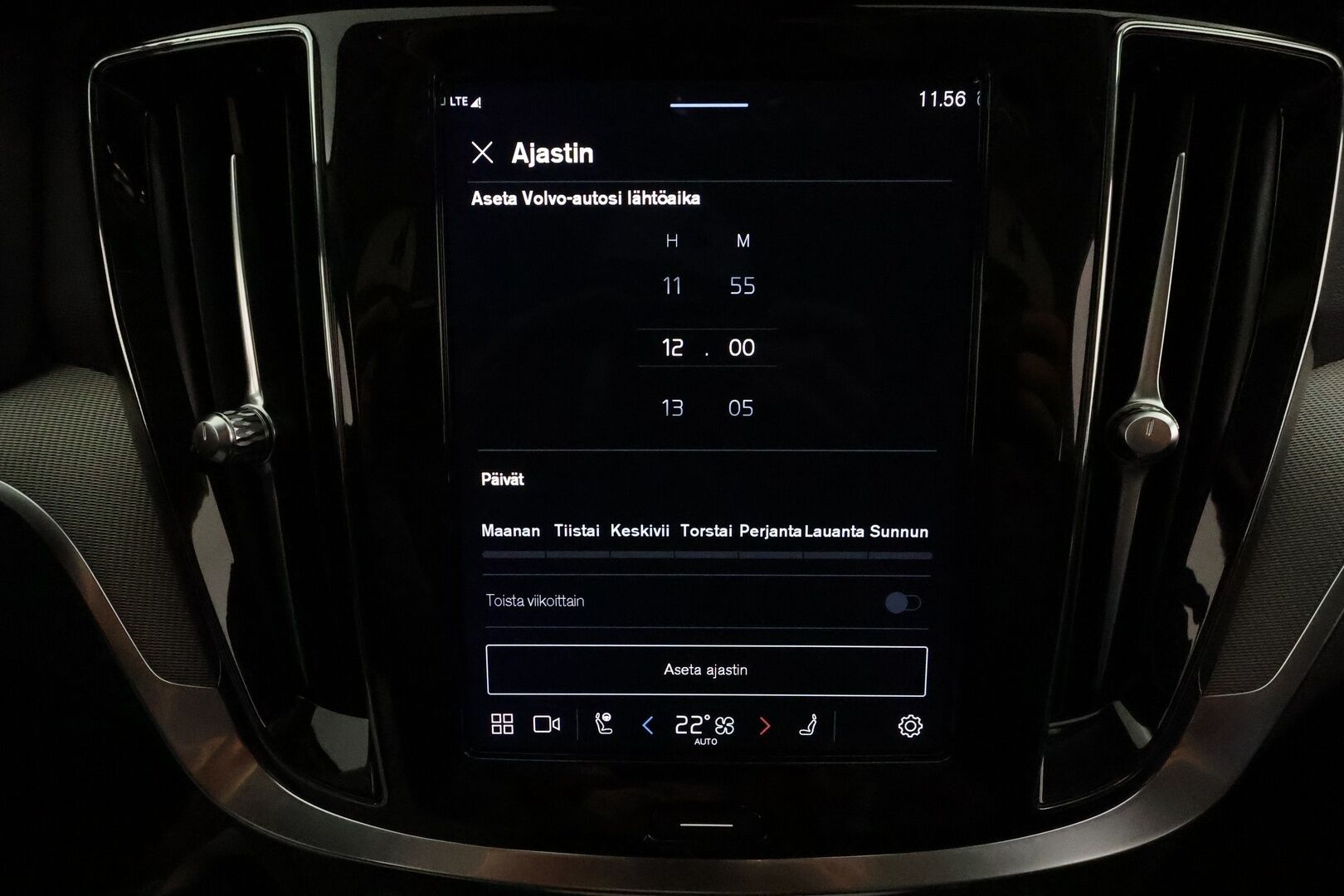 Volvo V60 2023 B3 MHEV Business Plus Bright DCT **Webasto / Koukku / ACC / Full-LED / P.Kamera / Sporttinahat Muistilla / Navi** - 1-om Suomi-auto / Kahdet Renkaat / Merkkihuollettu!