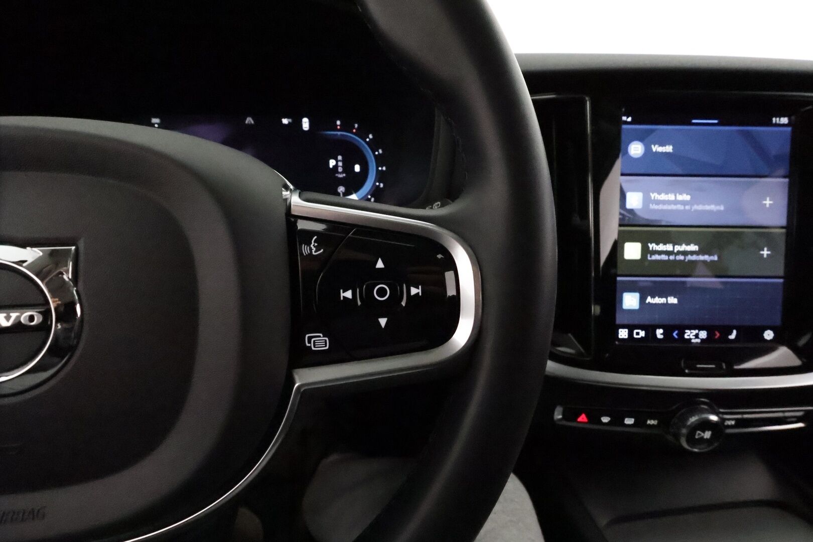 Volvo V60 2023 B3 MHEV Business Plus Bright DCT **Webasto / Koukku / ACC / Full-LED / P.Kamera / Sporttinahat Muistilla / Navi** - 1-om Suomi-auto / Kahdet Renkaat / Merkkihuollettu!