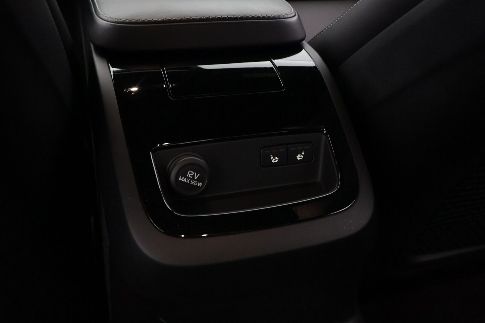 Volvo S60 2020 T8 TwE AWD Business R-Design aut *Pilot assist / HUD / P.kamera / 360 kamera / Muistipenkki kuskille* - *Jakopää tehty 2024 / Huippu siisti*