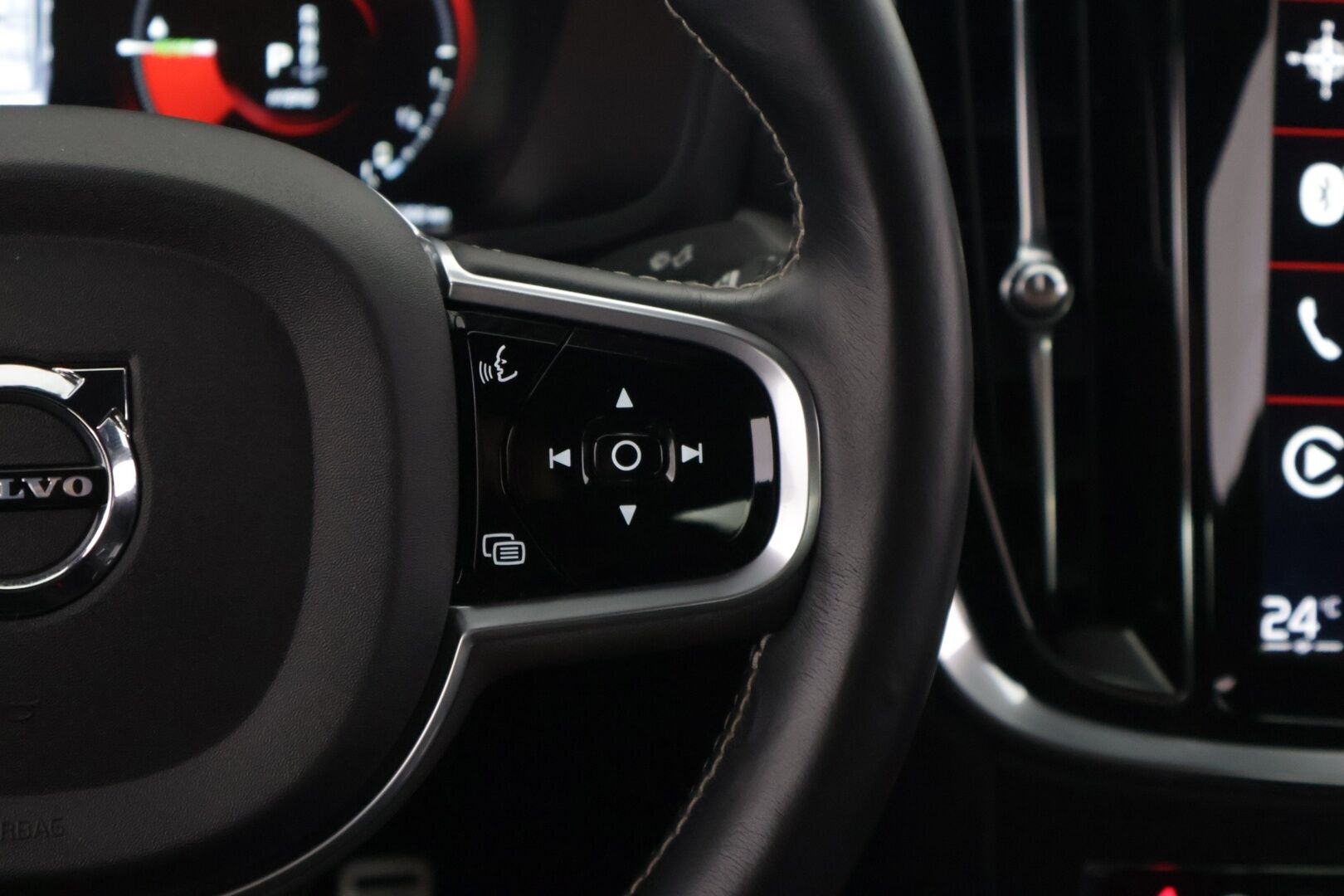 Volvo S60 2020 T8 TwE AWD Business R-Design aut *Pilot assist / HUD / P.kamera / 360 kamera / Muistipenkki kuskille* - *Jakopää tehty 2024 / Huippu siisti*