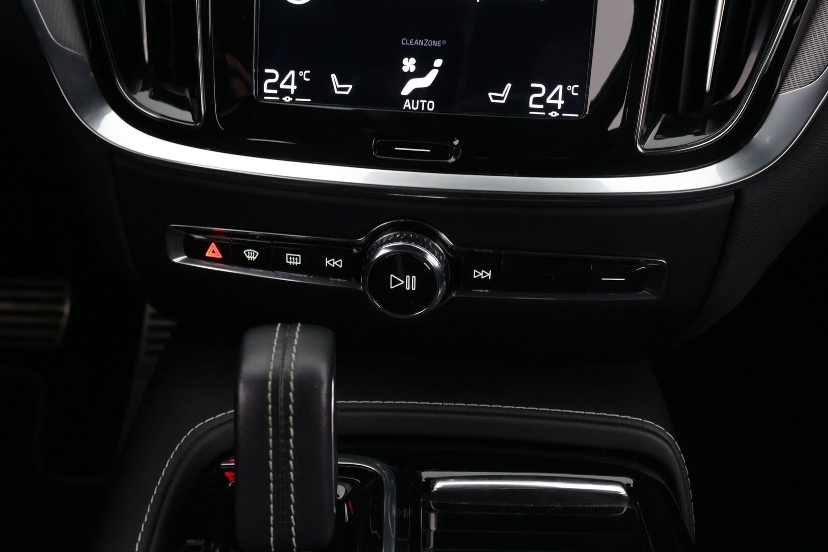 Volvo S60 2020 T8 TwE AWD Business R-Design aut *Pilot assist / HUD / P.kamera / 360 kamera / Muistipenkki kuskille* - *Jakopää tehty 2024 / Huippu siisti*