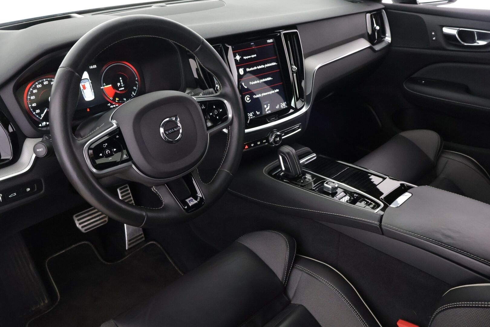 Volvo S60 2020 T8 TwE AWD Business R-Design aut *Pilot assist / HUD / P.kamera / 360 kamera / Muistipenkki kuskille* - *Jakopää tehty 2024 / Huippu siisti*