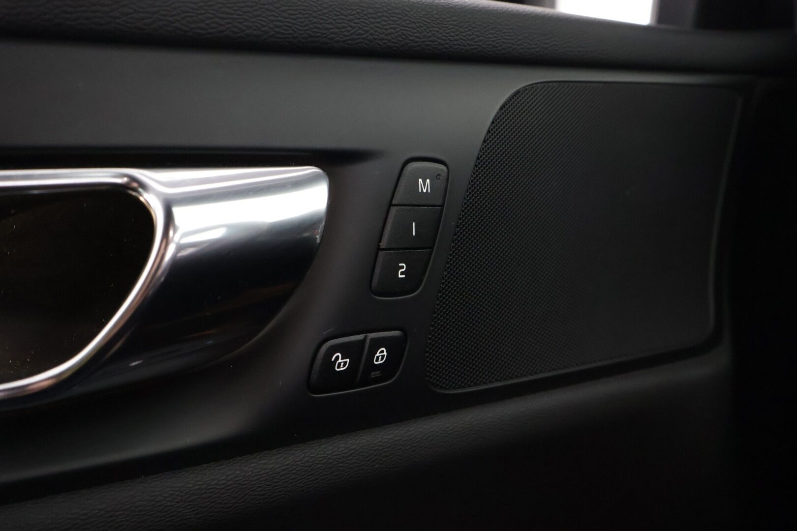 Volvo S60 2020 T8 TwE AWD Business R-Design aut *Pilot assist / HUD / P.kamera / 360 kamera / Muistipenkki kuskille* - *Jakopää tehty 2024 / Huippu siisti*