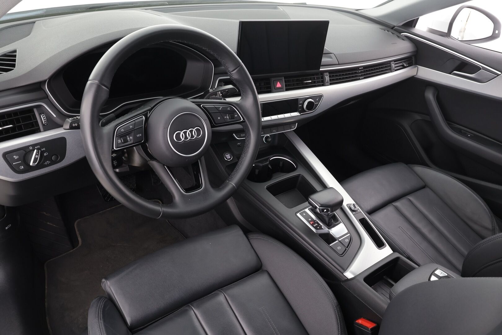 Audi A5 2023 Sportback Progress Plus 35 TFSI MHEV S-tronic * Vakkari / Webasto / Matrix LED / Digimittaristo / P.kamera * - Siistikuntoinen, hyvin varusteltu ja huollettu A5 kaksilla hyväkuntoisilla renkailla! - HULLUT JOULUT KORKOTARJOUS 2,49% 