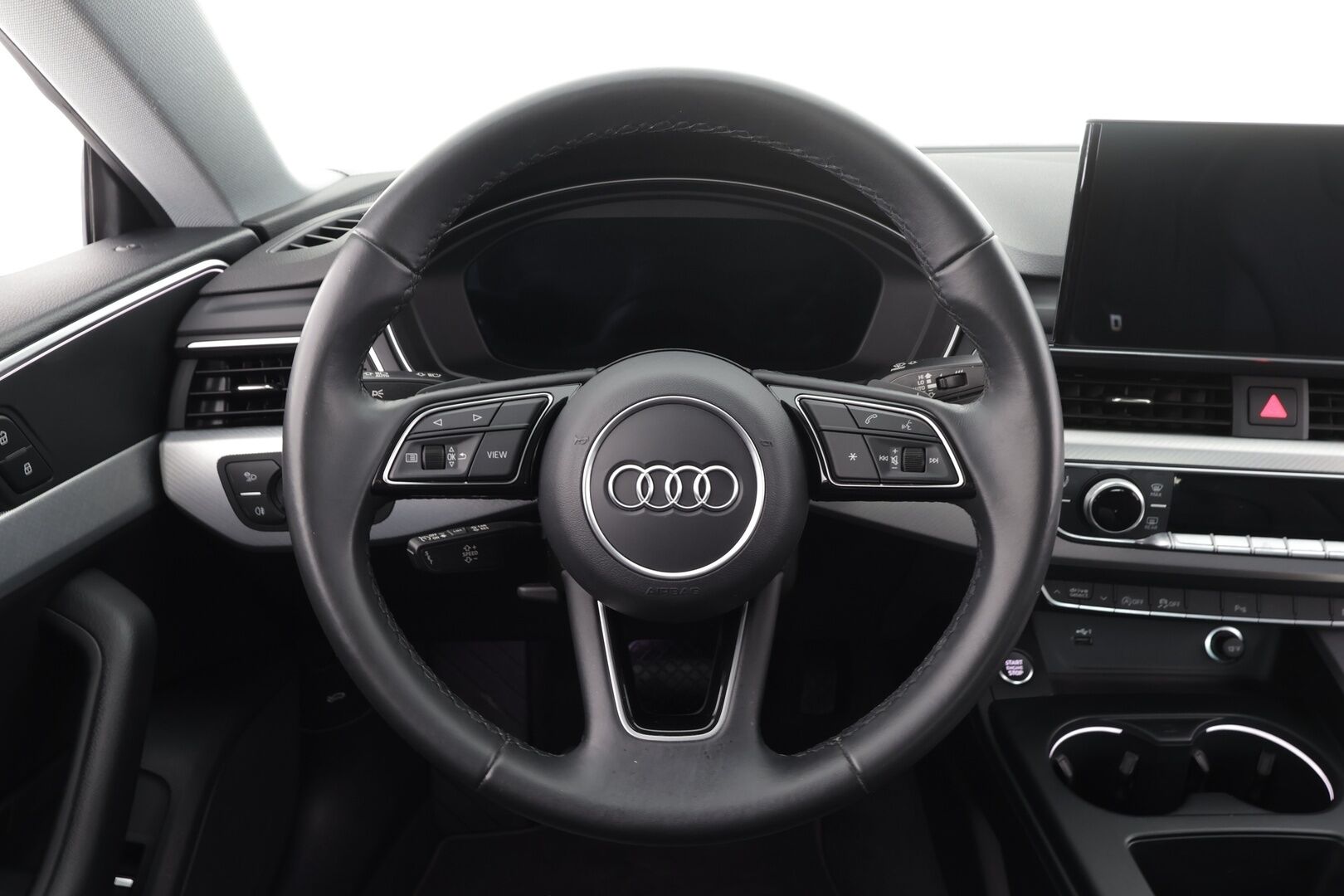 Audi A5 2023 Sportback Progress Plus 35 TFSI MHEV S-tronic * Vakkari / Webasto / Matrix LED / Digimittaristo / P.kamera * - 1.Om Suomi-auto / Sporttipenkit / Kahdet renkaat aluvanteilla