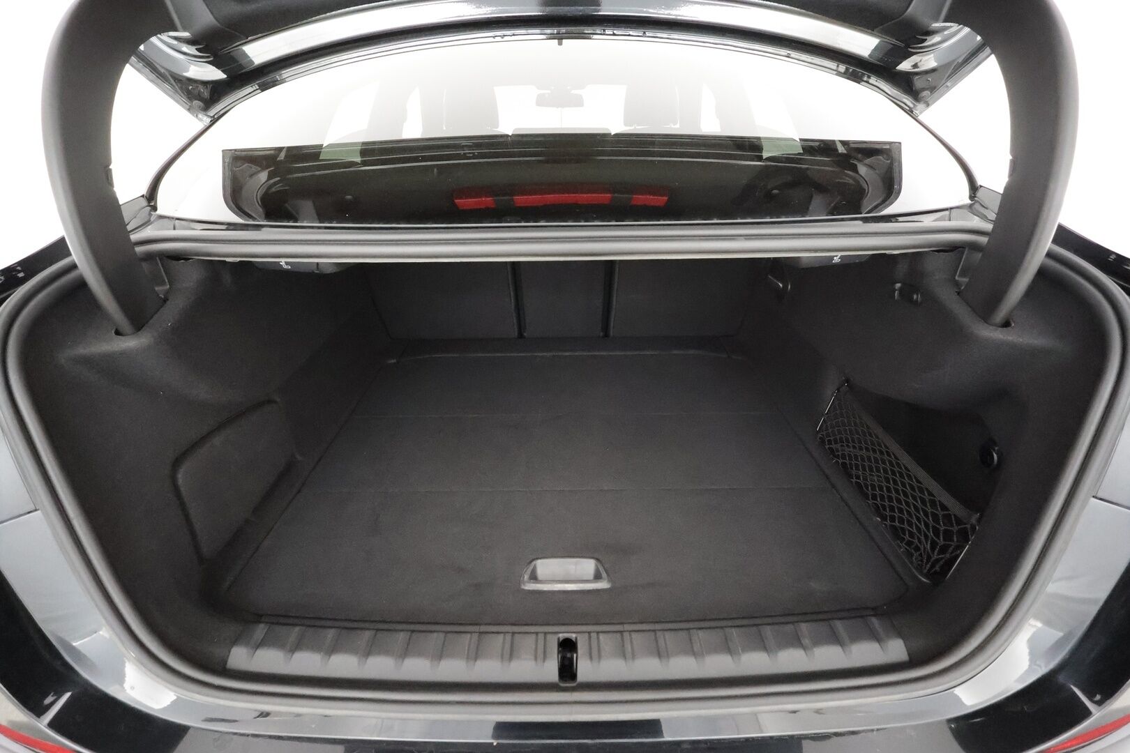 BMW 218 2022 F44 Gran Coupé 218i A Business M Sport * Vakkari / P.kamera / LED / Navi / Koukku / Lohko+Sisä / Puolinahat * - 1.Om Suomi-auto / Kahdet renkaat aluvanteilla / Merkkihuollettu