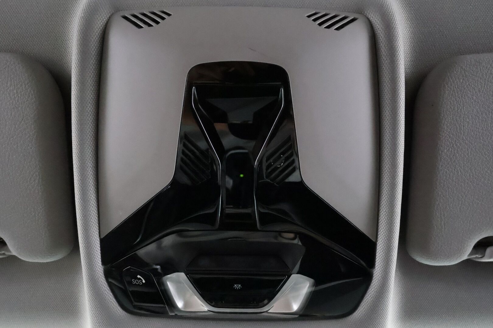 BMW 218 2022 F44 Gran Coupé 218i A Business * 1.Om Suomi-auto / Vakkari / P.kamera / LED / Navi / Digimittaristo / Lohkolämmitin * - Kahdet renkaat aluvanteilla / Merkkihuollettu - HULLUT JOULUT KORKOTARJOUS 2,49% 