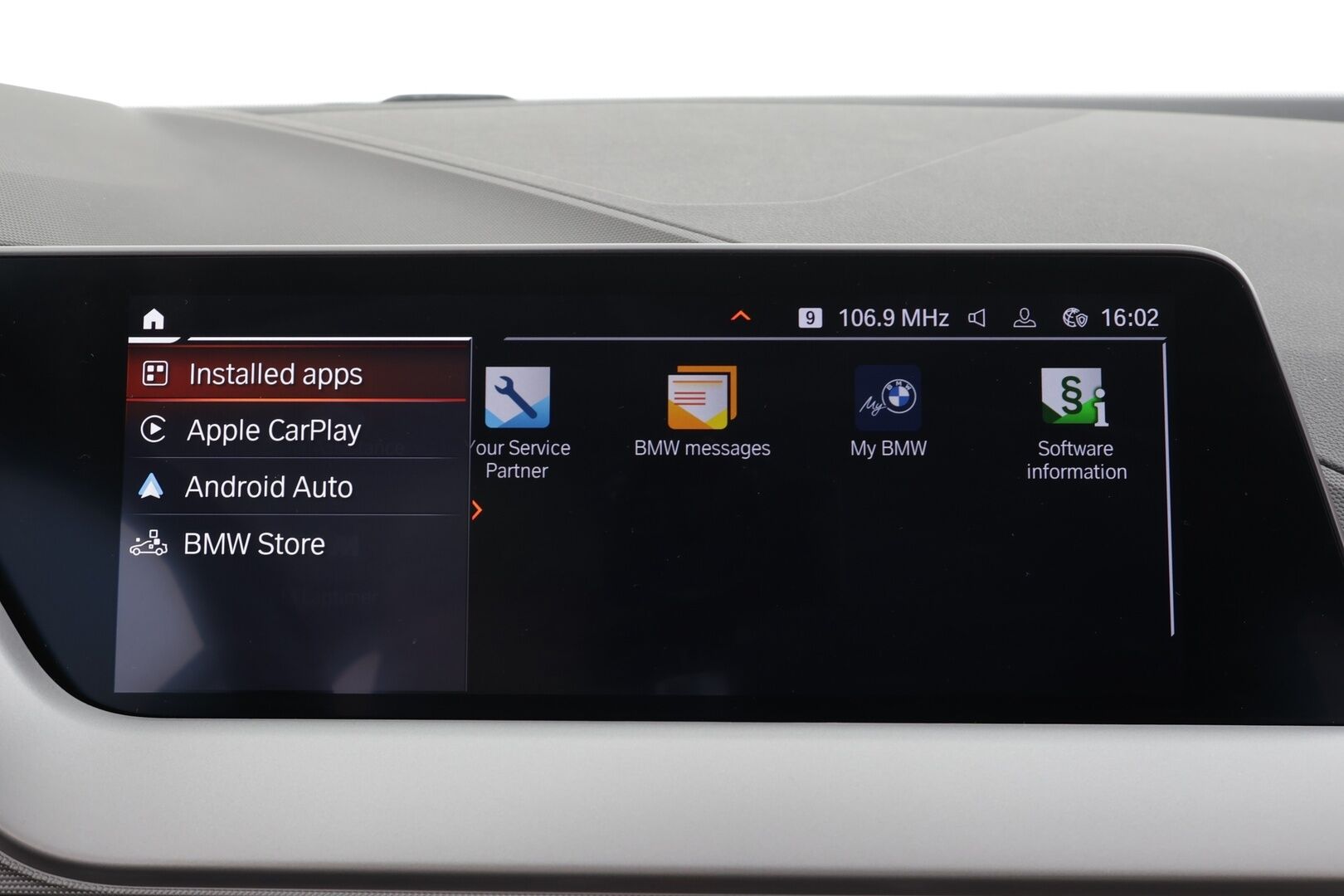 BMW 218 2022 F44 Gran Coupé 218i A Business * 1.Om Suomi-auto / Vakkari / P.kamera / LED / Navi / Digimittaristo / Lohkolämmitin * - Kahdet renkaat aluvanteilla / Merkkihuollettu - HULLUT JOULUT KORKOTARJOUS 2,49% 