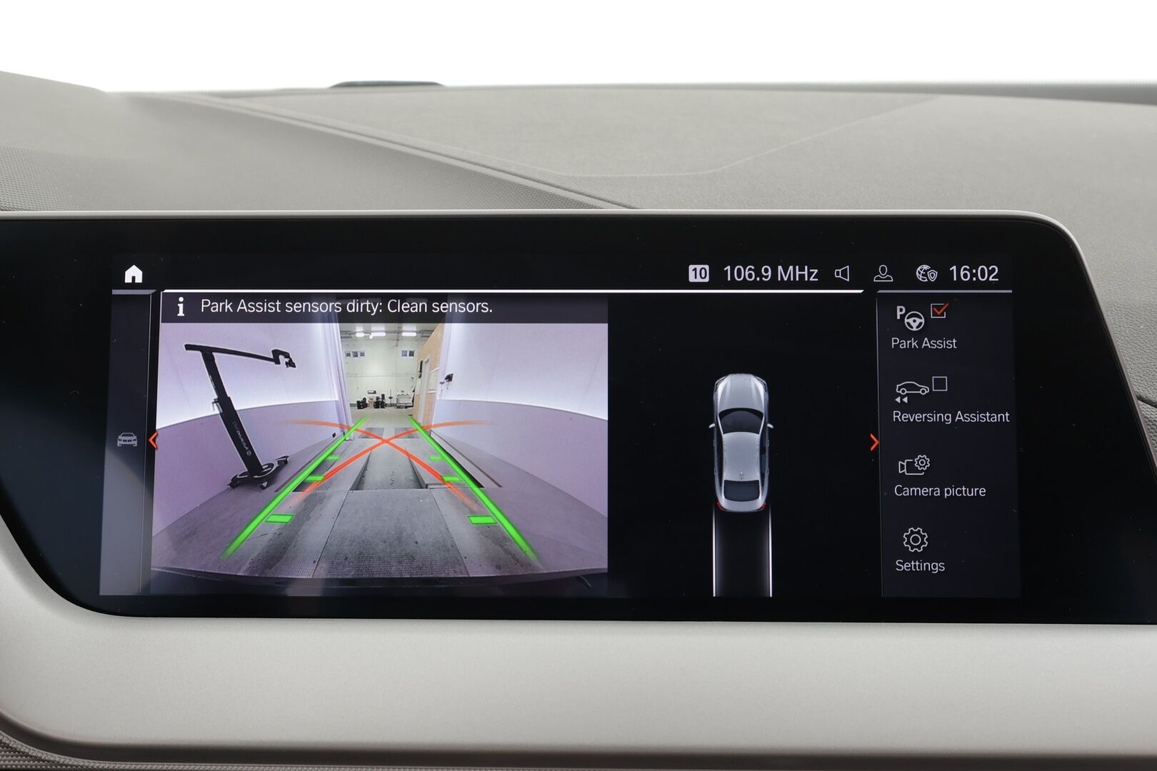 BMW 218 2022 F44 Gran Coupé 218i A Business * 1.Om Suomi-auto / Vakkari / P.kamera / LED / Navi / Digimittaristo / Lohkolämmitin * - Kahdet renkaat aluvanteilla / Merkkihuollettu