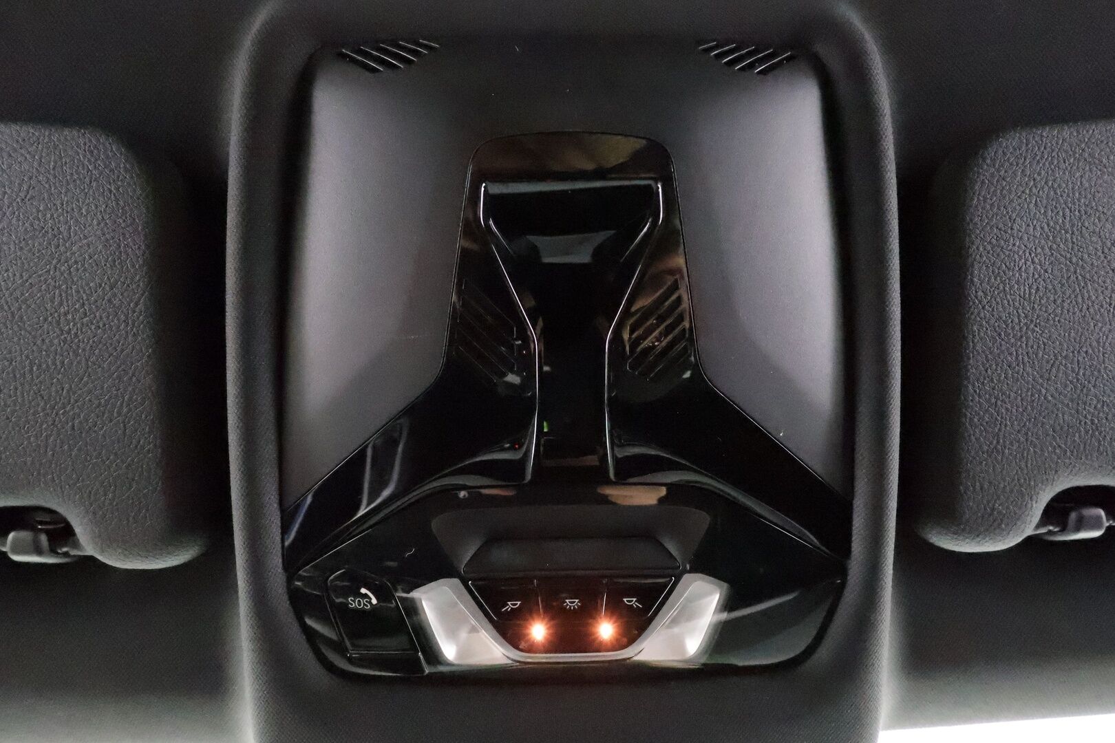 BMW 218 2022 F44 Gran Coupé 218i A Business M Sport * Vakkari / LED / P-Tutkat / Sisätilanlämmitin / Navi / Kaistavahti * - Koukku / Merkkihuollettu / 1-om Suomi-auto / Kahdet renkaat - HULLUT BLACKWEEK JATKOT - KORKOTARJOUS 2,49%