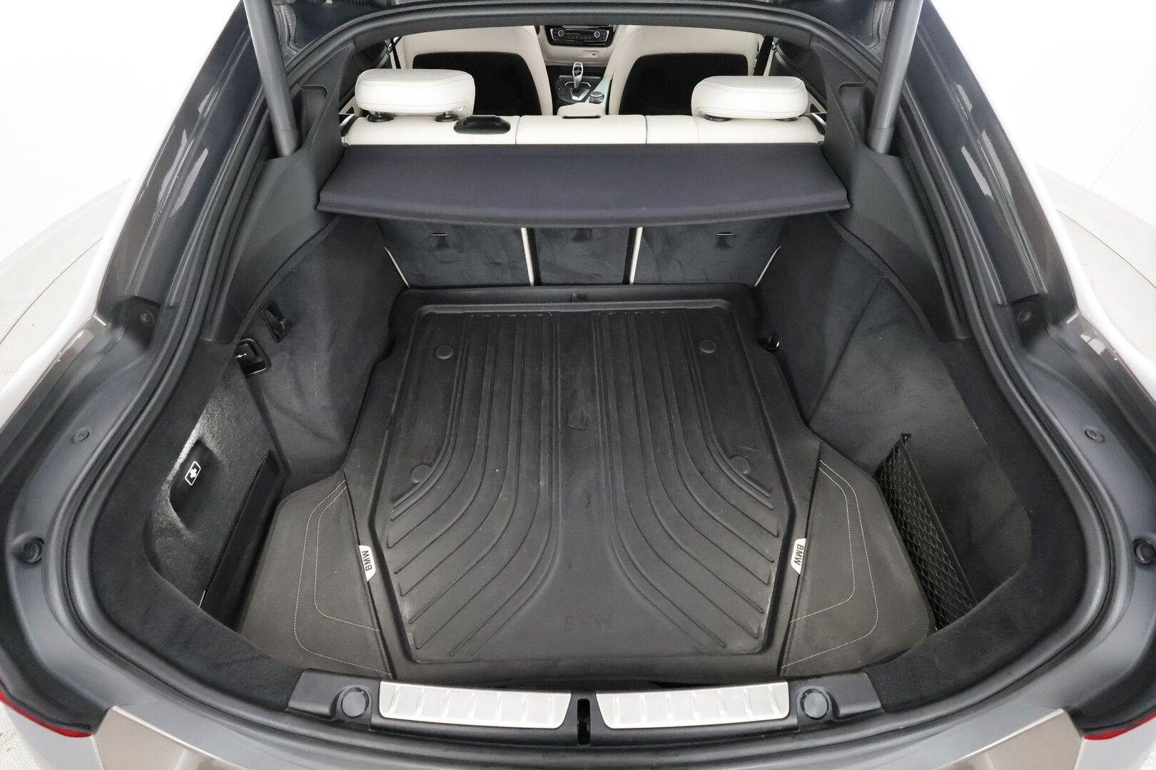 Skoda Octavia 2023 2.0 TDI 150 4x4 Style DSG Autom. - | Canton | Webasto | Koukku | ACC | Matrix-LED | P.kamera | Navi | Kaistavahti | Keyless | Kahdet renkaat | Merkkihuollot | 1-om Suomi-auto |