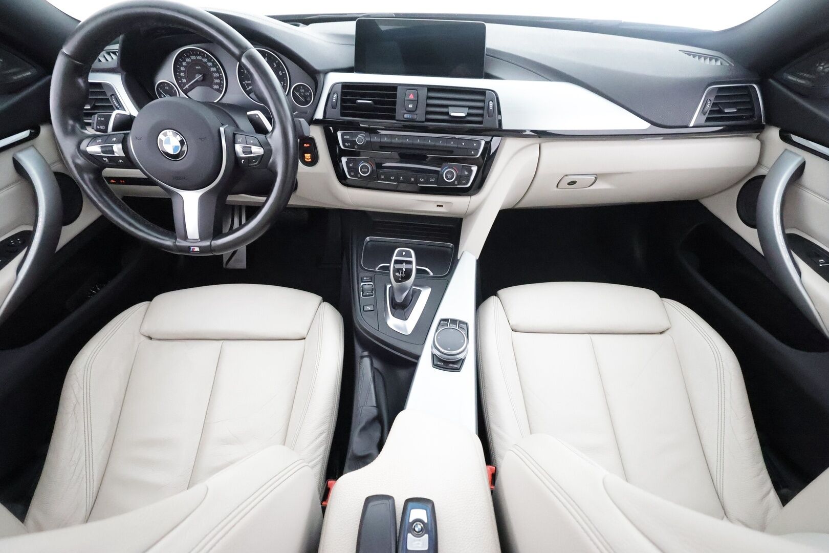 Skoda Octavia 2023 2.0 TDI 150 4x4 Style DSG Autom. - | Canton | Webasto | Koukku | ACC | Matrix-LED | P.kamera | Navi | Kaistavahti | Keyless | Kahdet renkaat | Merkkihuollot | 1-om Suomi-auto |