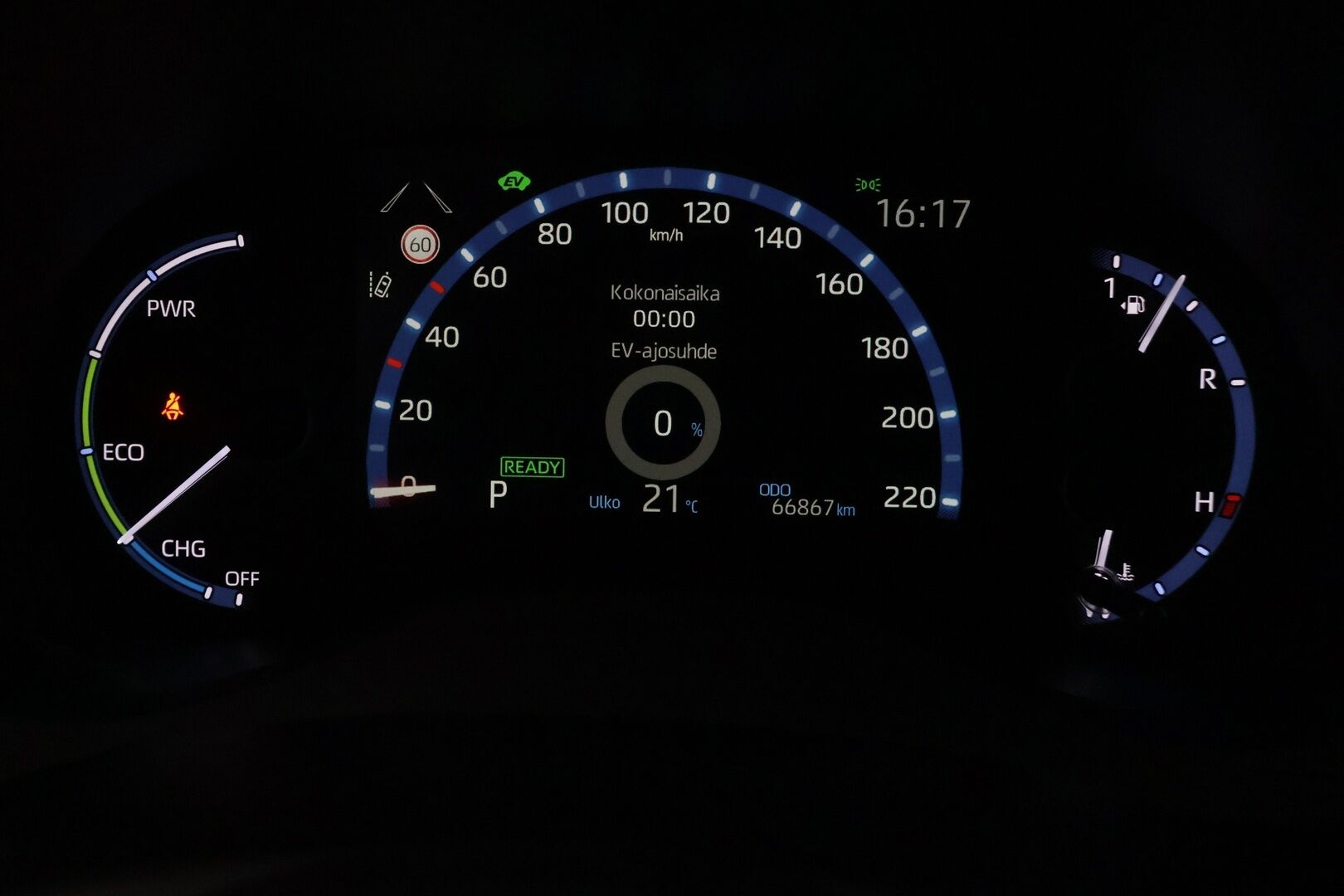 Toyota Yaris Cross 2022 1,5 Hybrid AWD-i Intense - Suomi-auto | Merkkihuollettu | P-Kamera | Mukautuva vakionopeudensäädin | Lohkolämmitin | Keyless | Apple&Android |